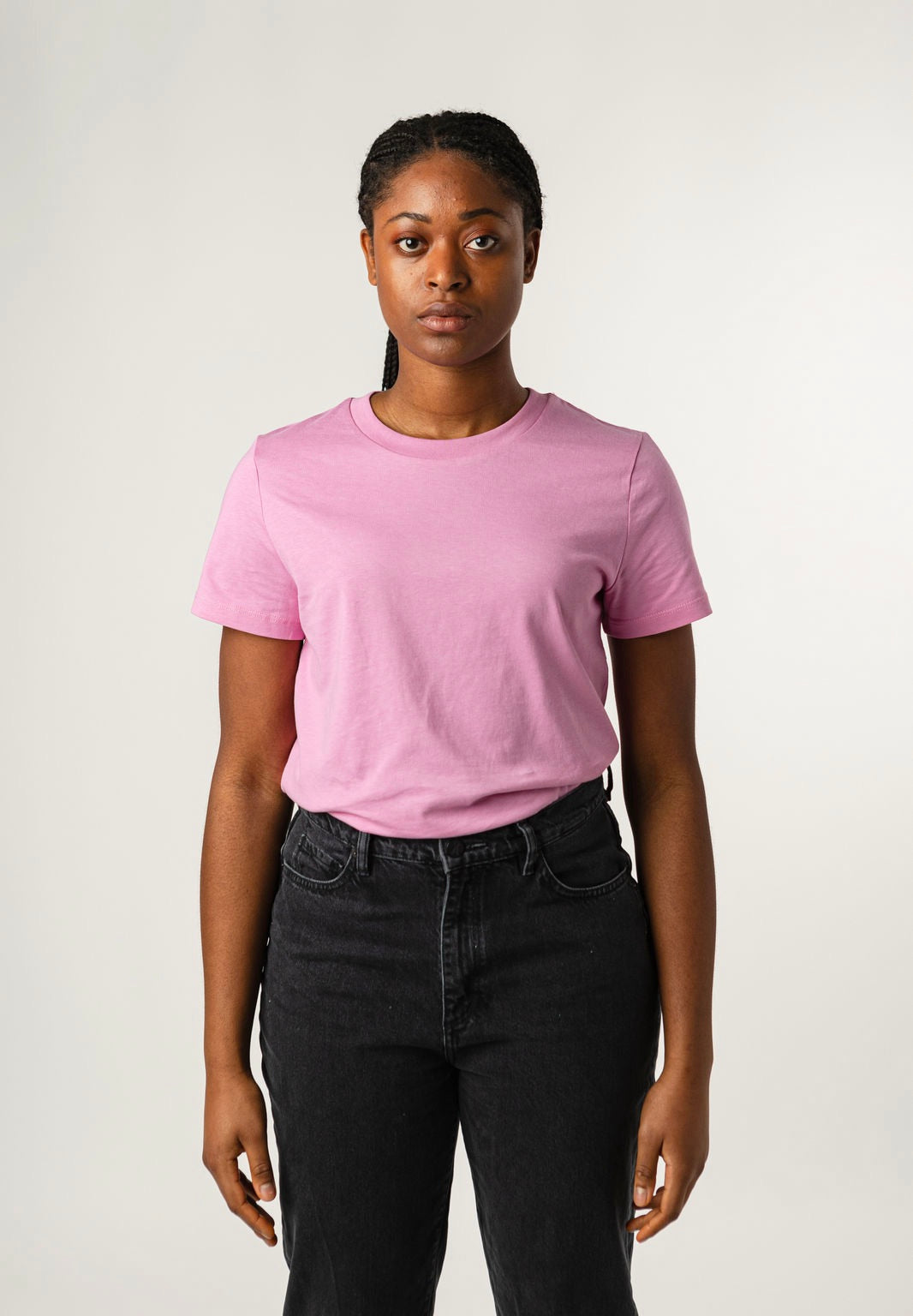 Black jeans and pink shirt online