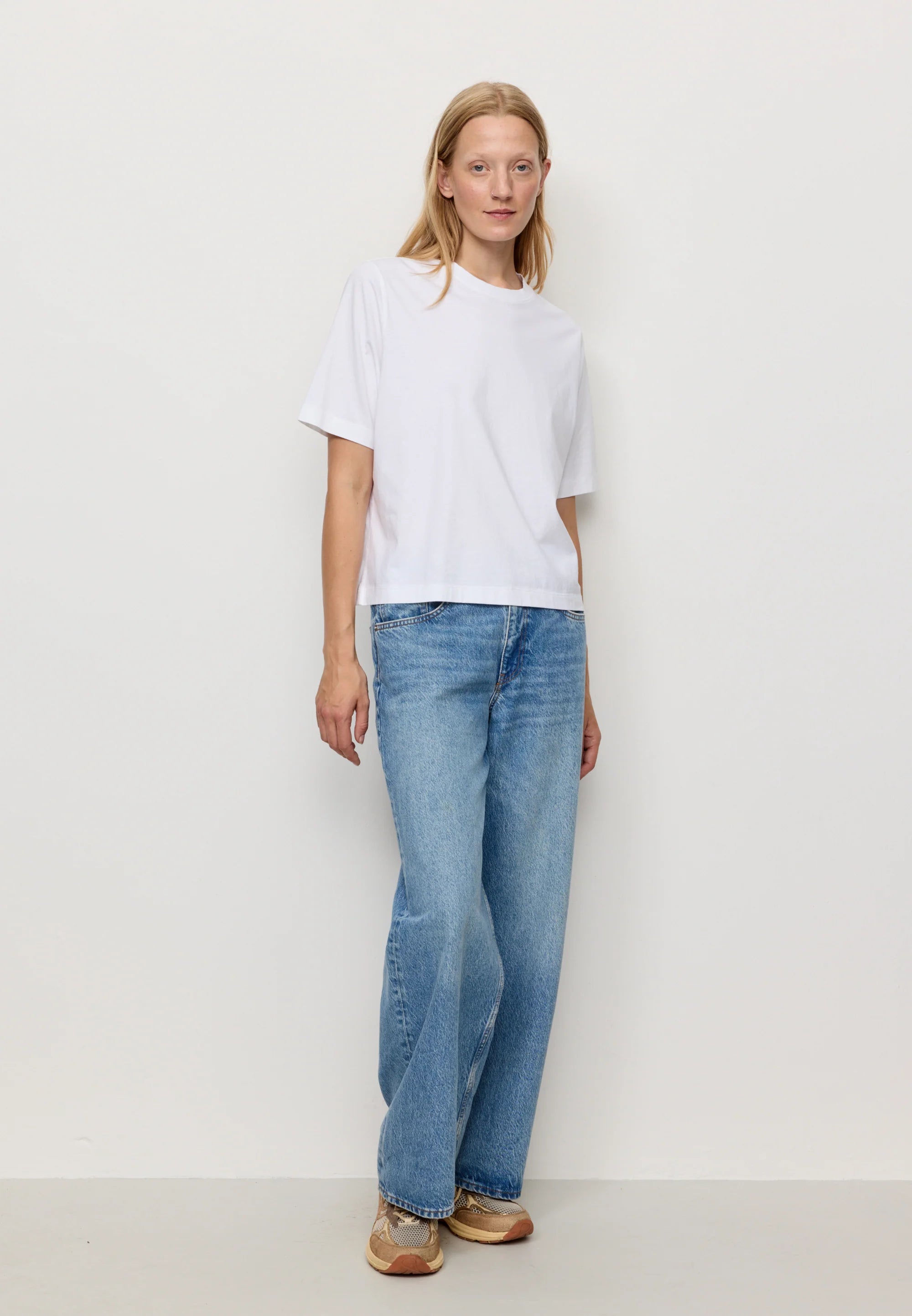 t-shirt azolla white