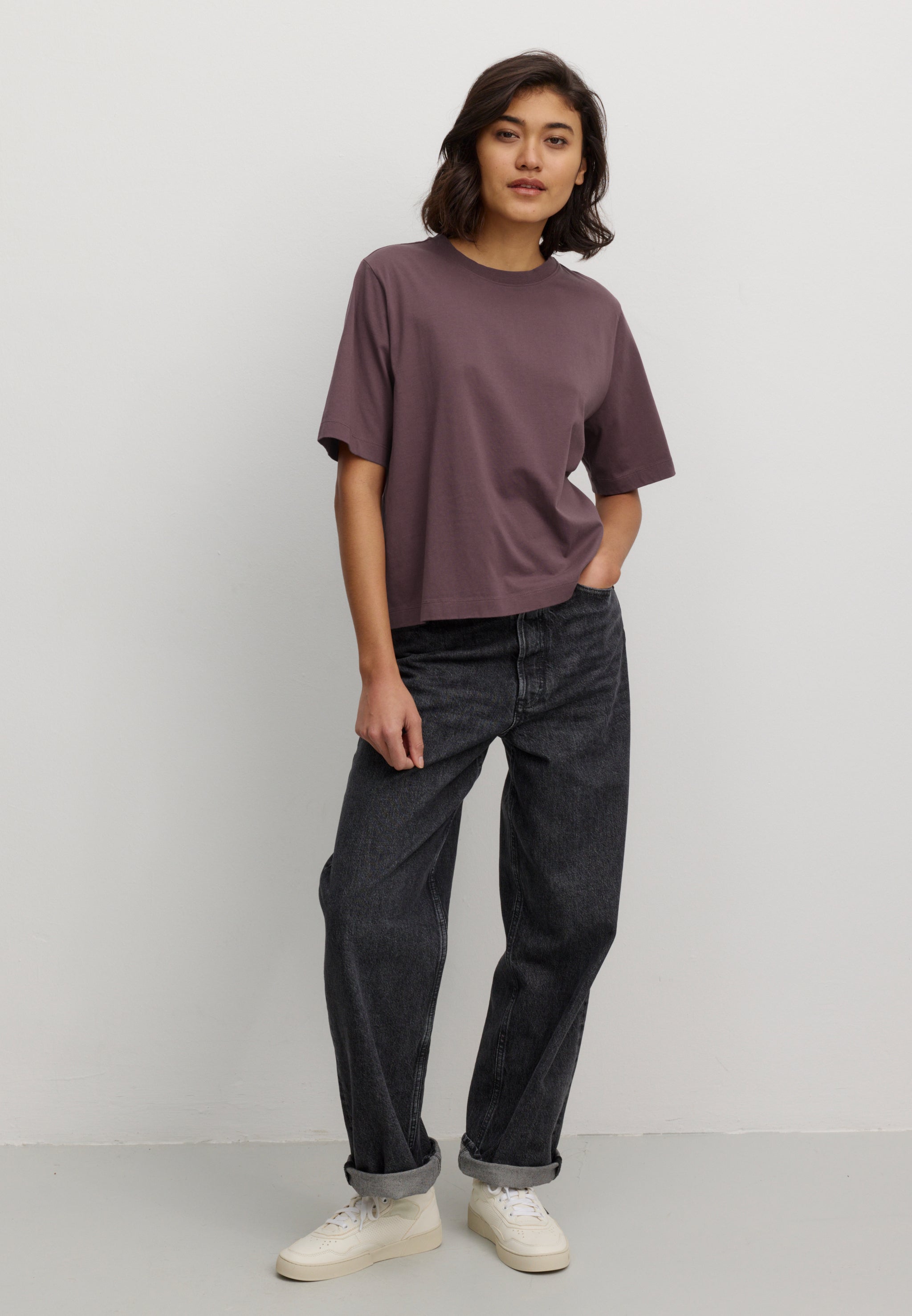 t-shirt azolla dark grape