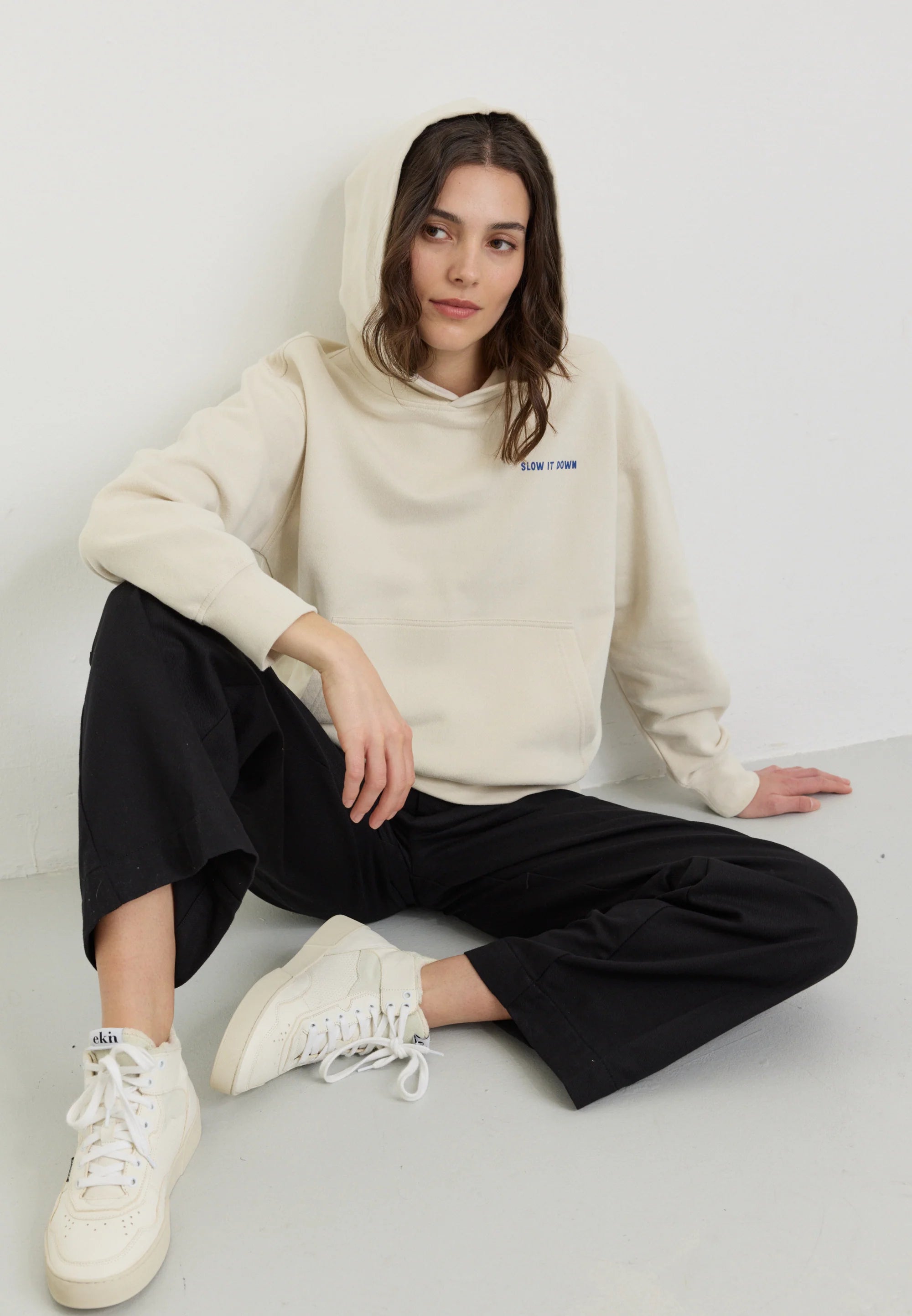 hoodie persea slow arctic white