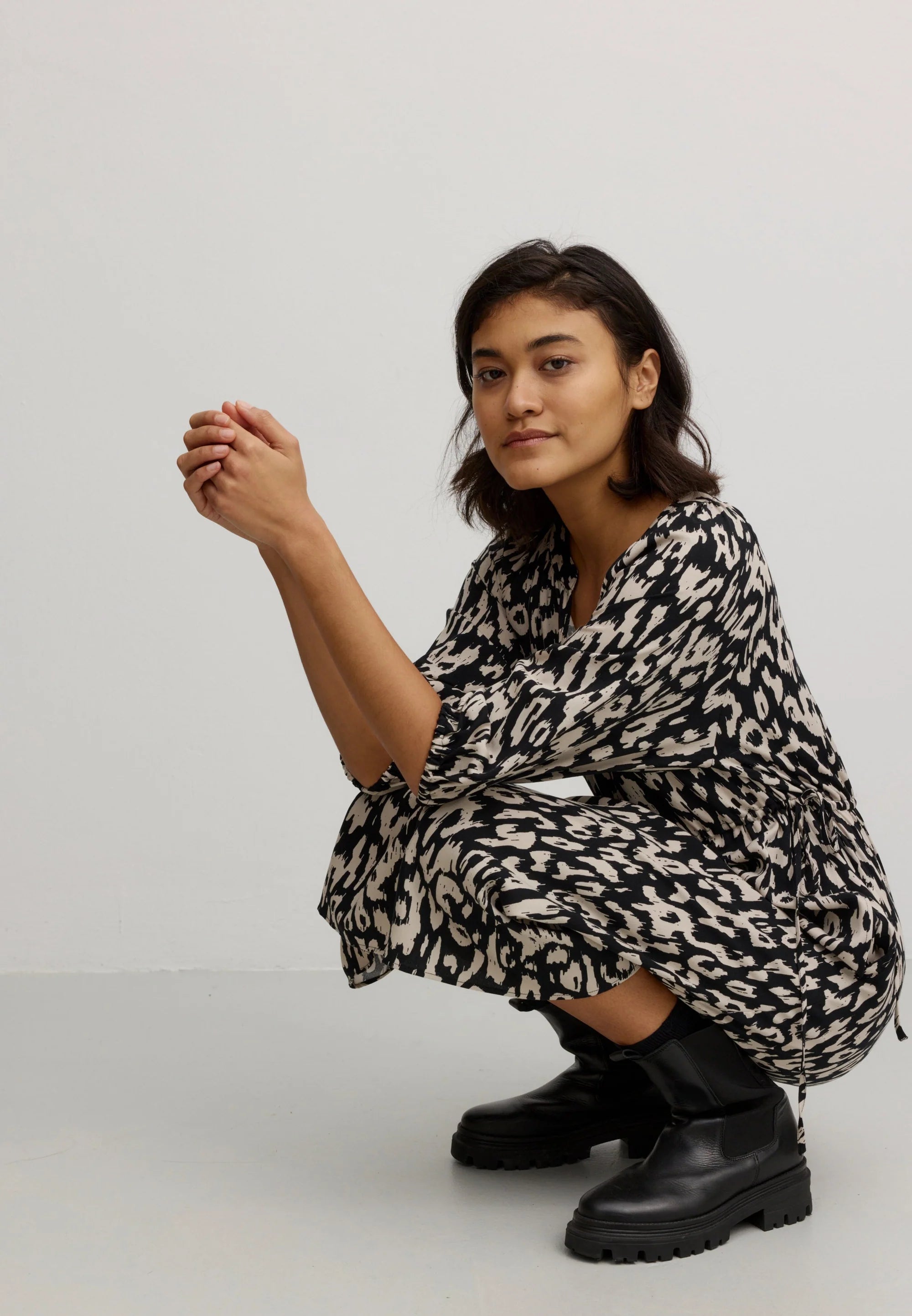 kleid nemesia blot black