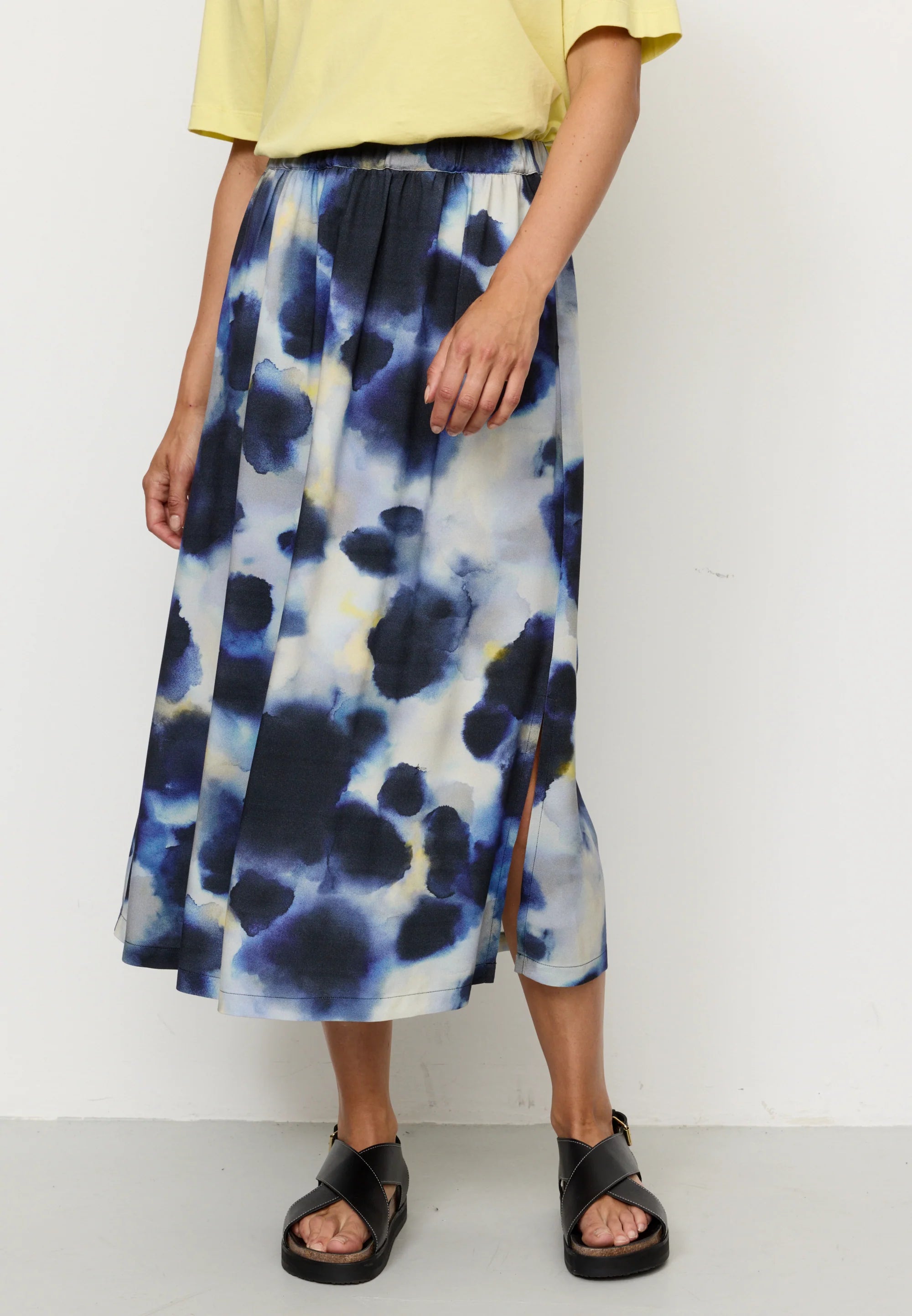 rock holly waterdrop blue