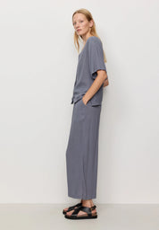 hose mandevilla dove blue