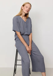 hose mandevilla dove blue