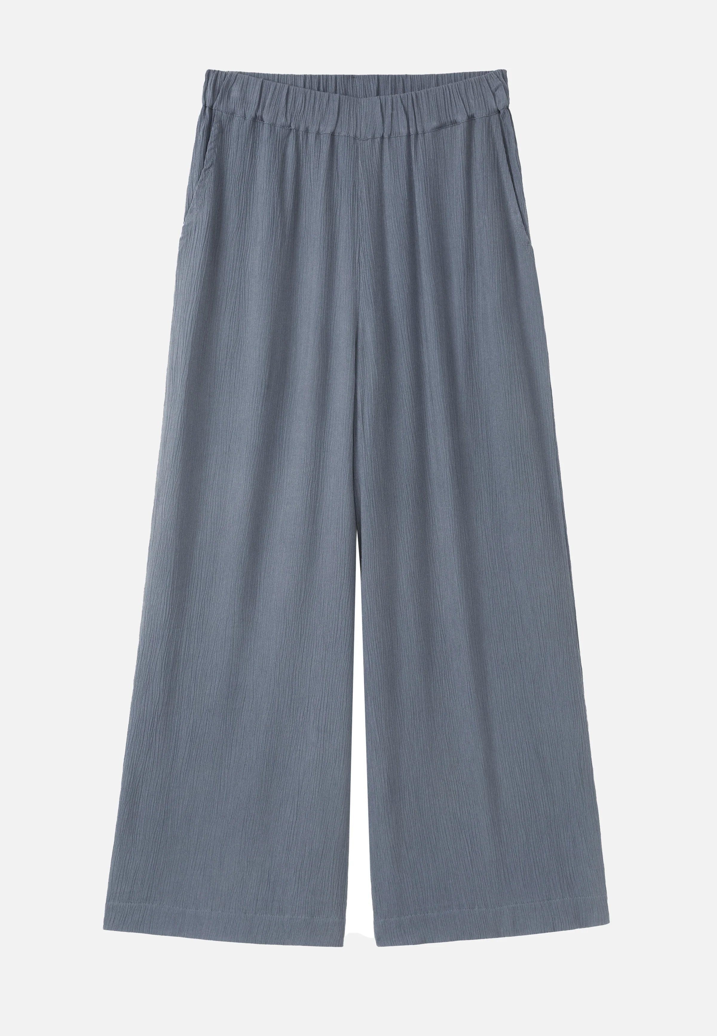 hose mandevilla dove blue