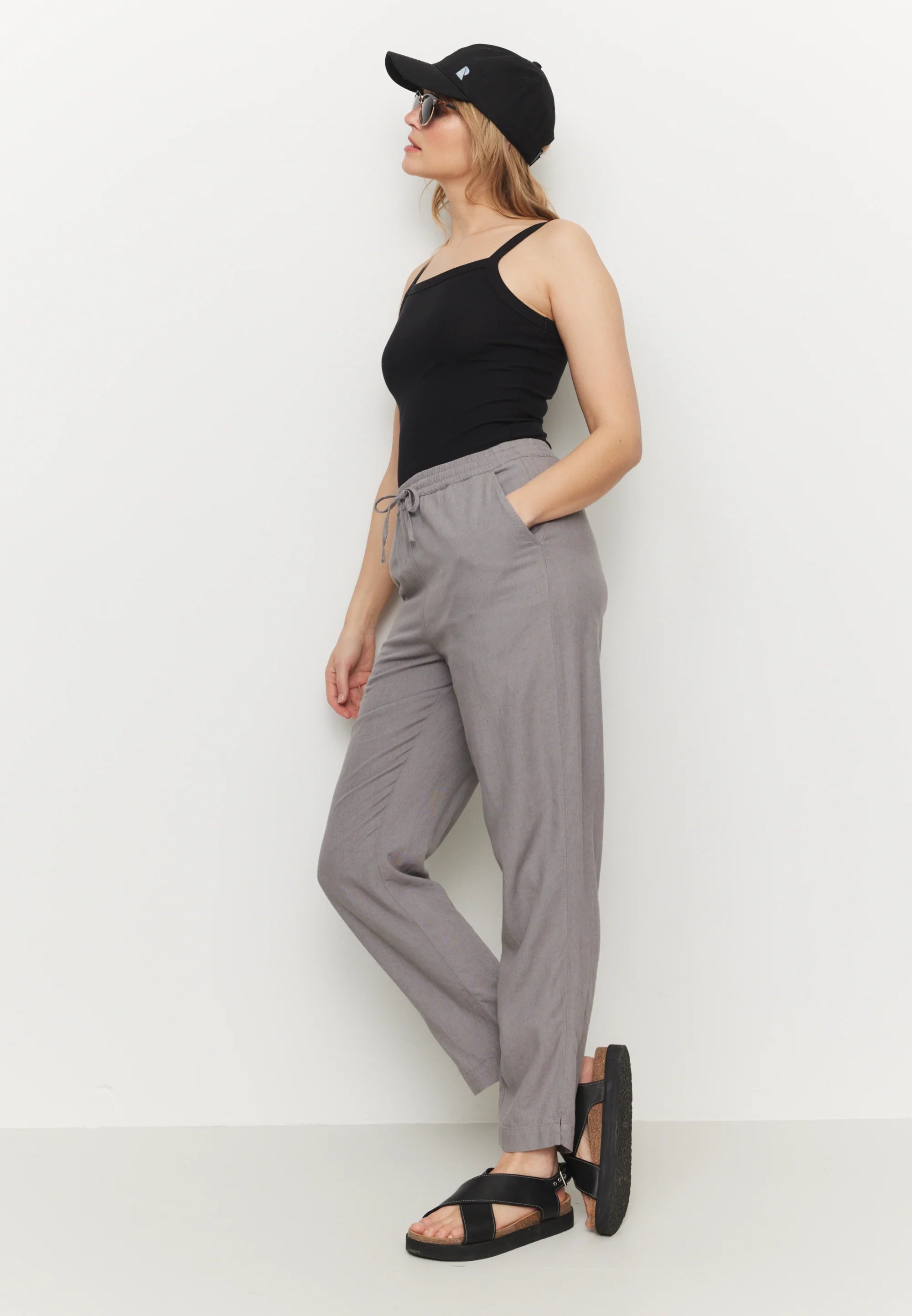 hose moonflower greige