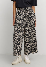 hose sequoia blot black