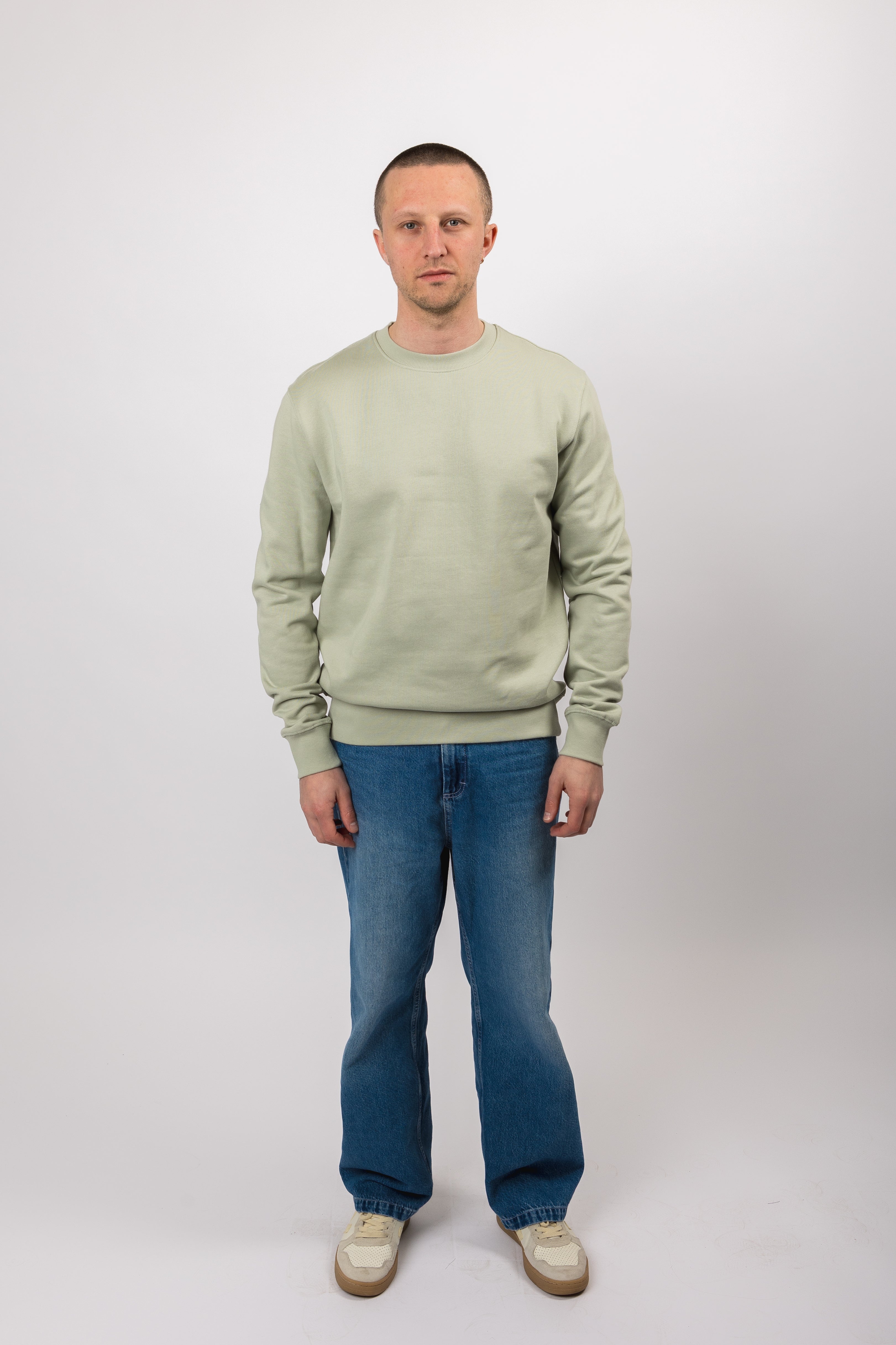 classic organic crew neck aqua gray