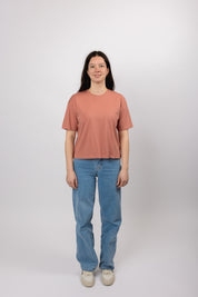 boxy organic crop tee tabasco red