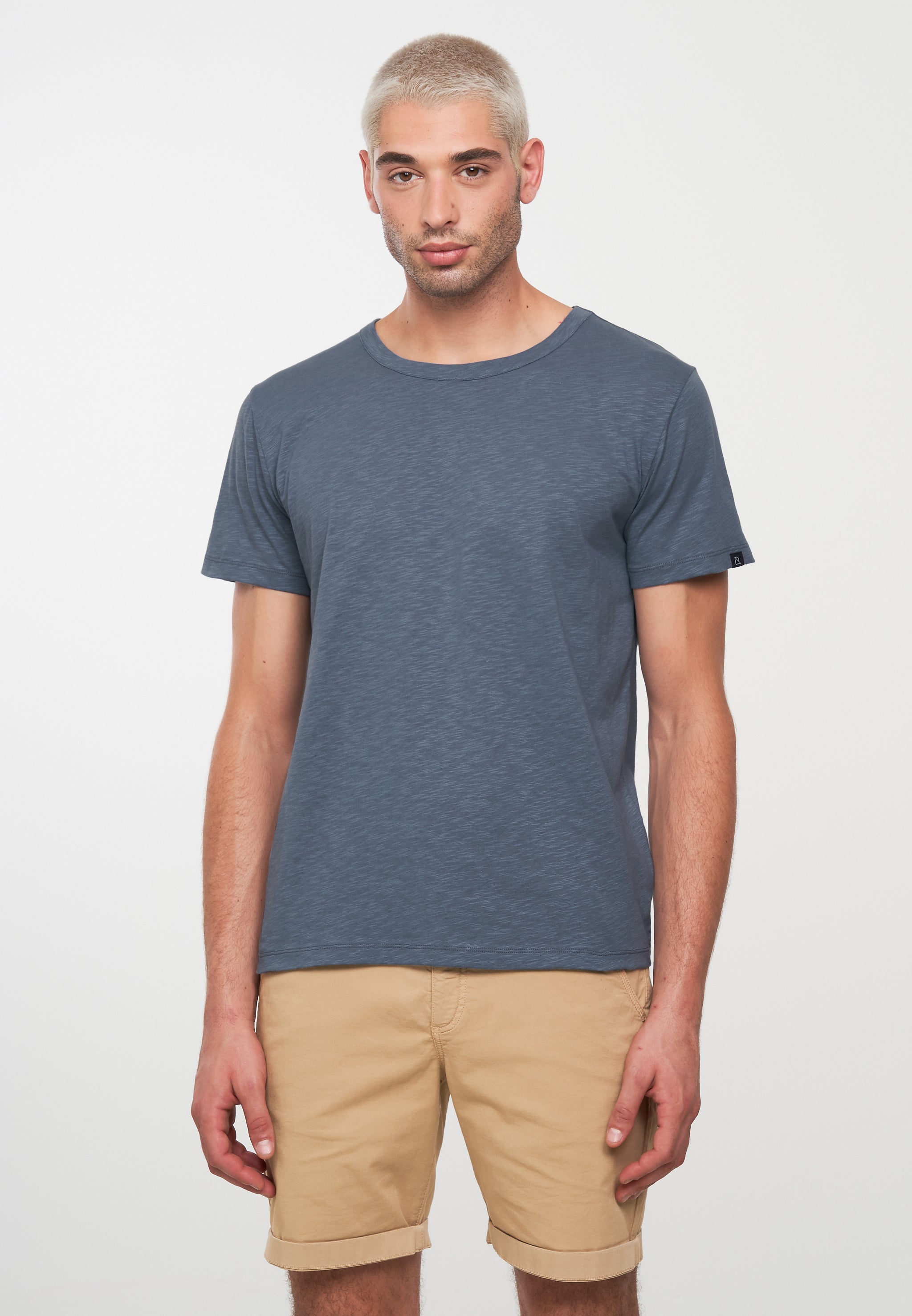 t-shirt bay dove blue