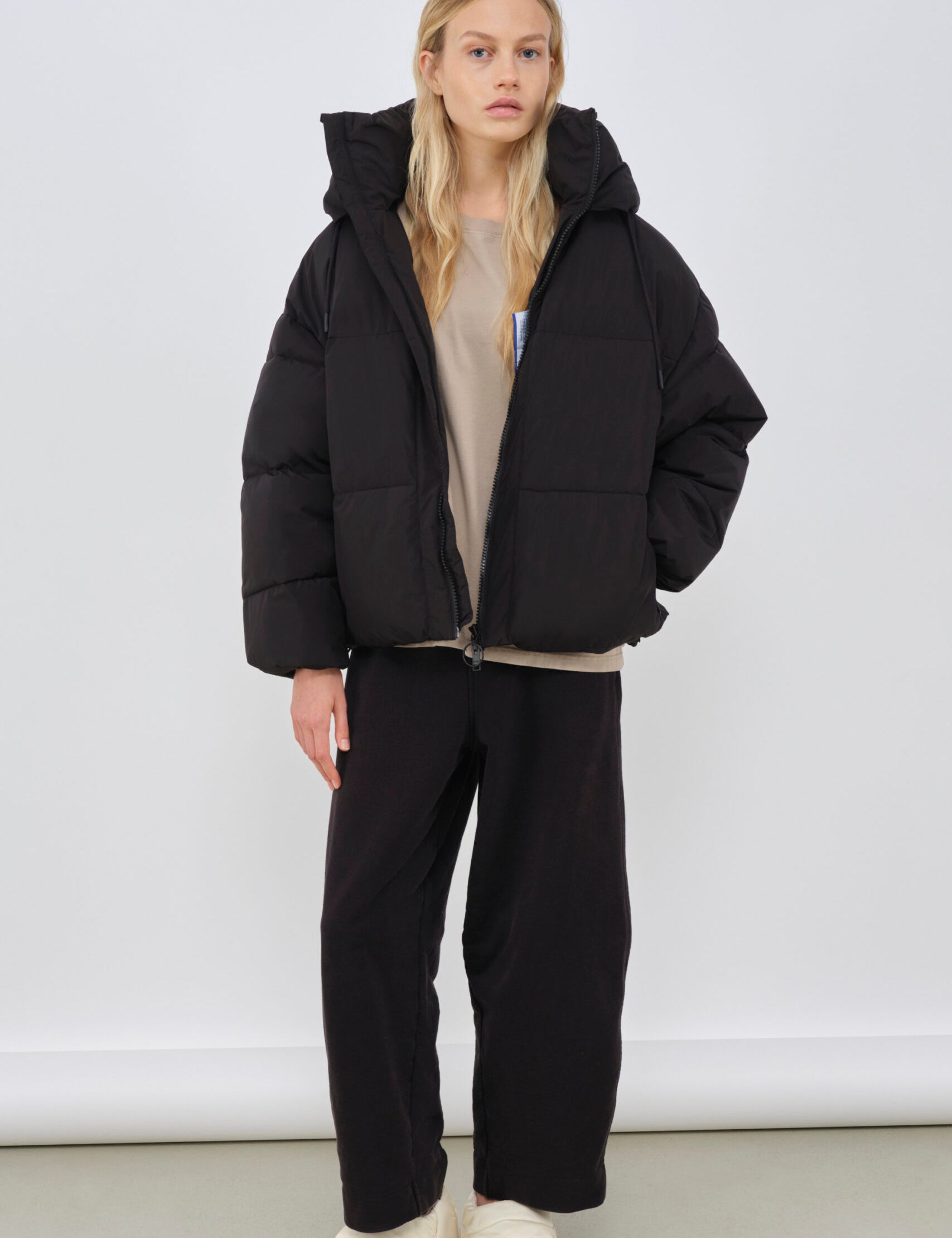 253-Zonza-Puffer-Jacket-Black_015-scaled.jpg