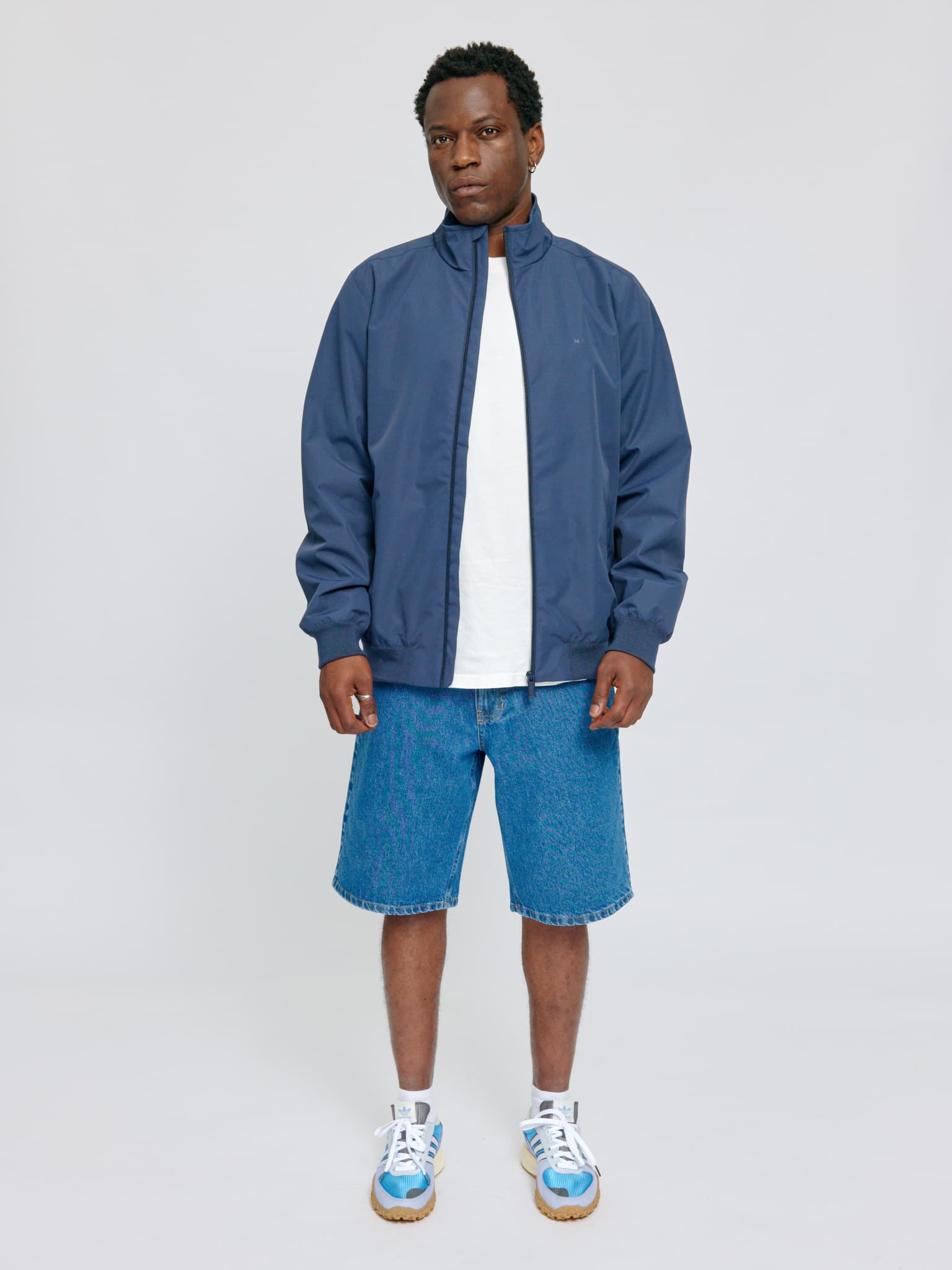light blouson mood blue