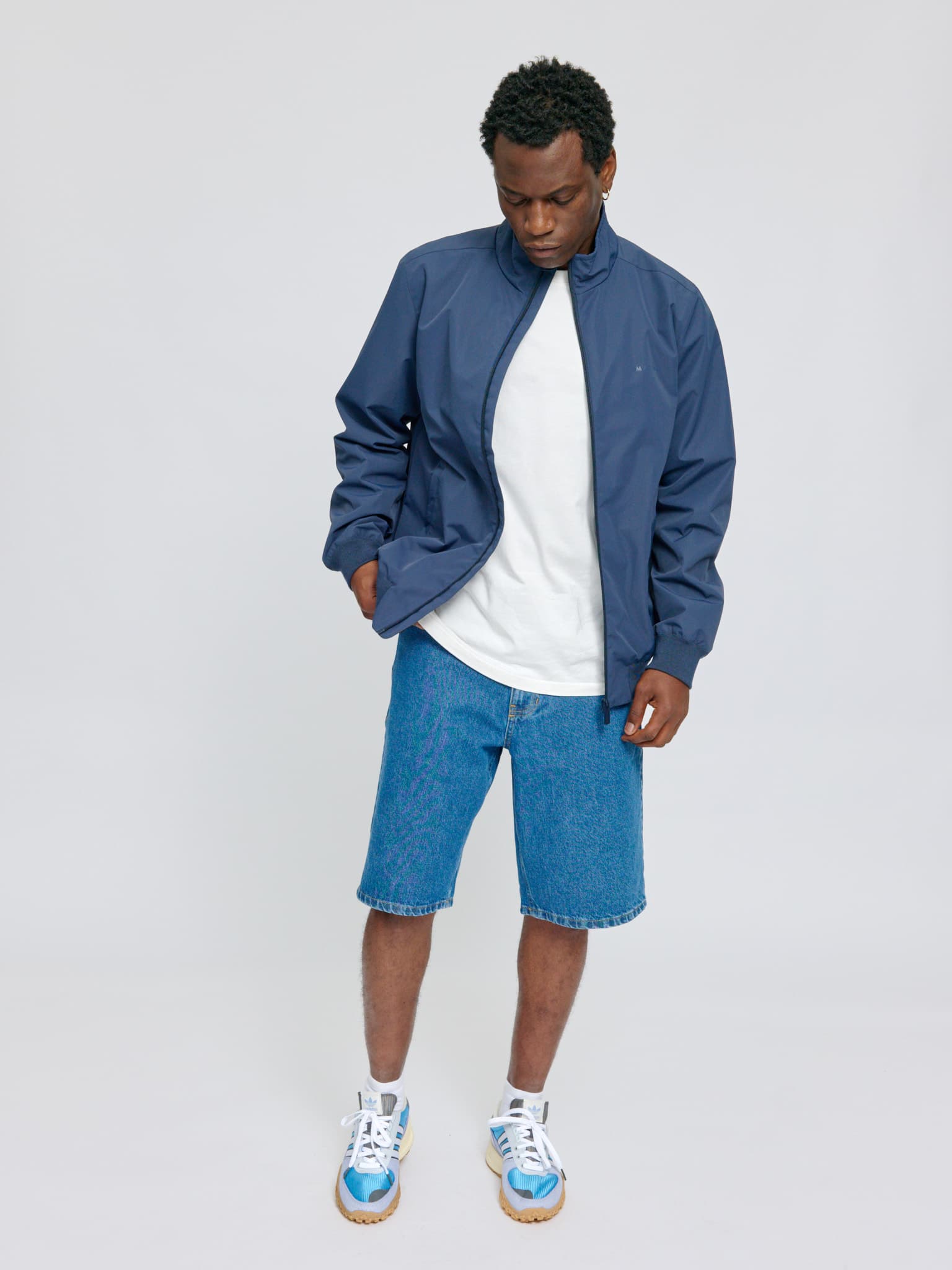 light blouson mood blue