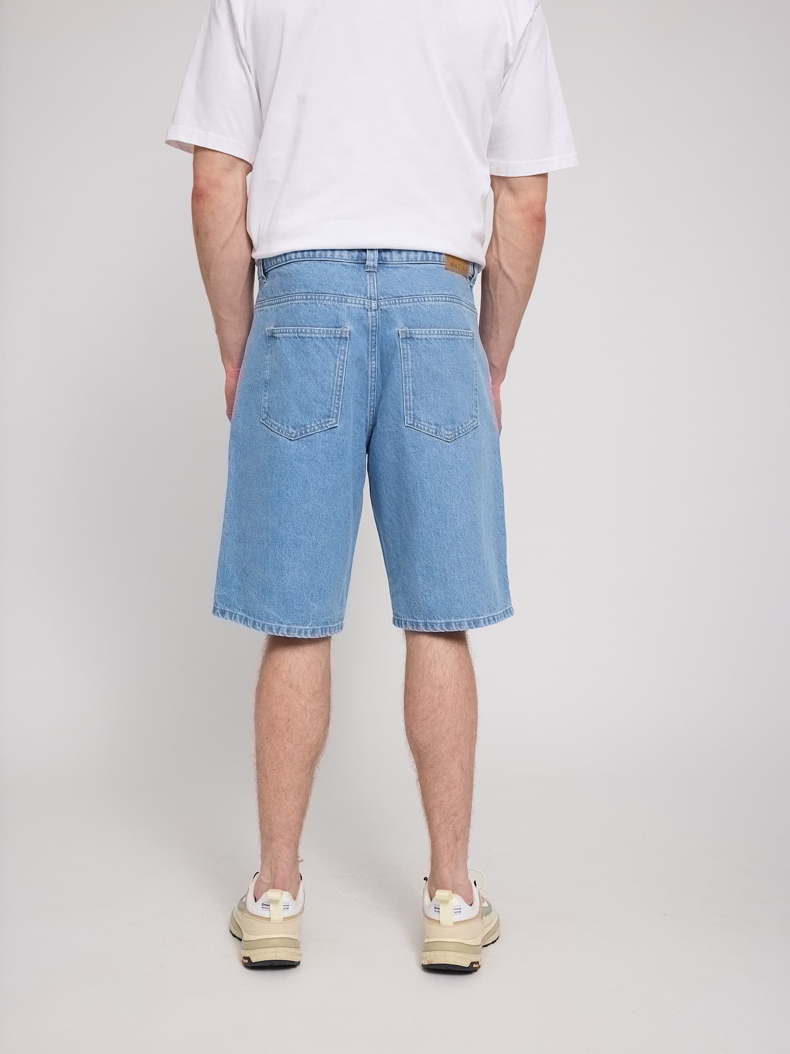 denim shorts light blue wash