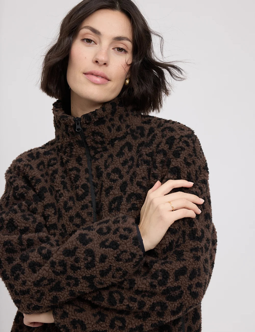 26331463_printed-teddy-fleece-jacket_choclate-brown-printed_05_1000x_jpg.webp