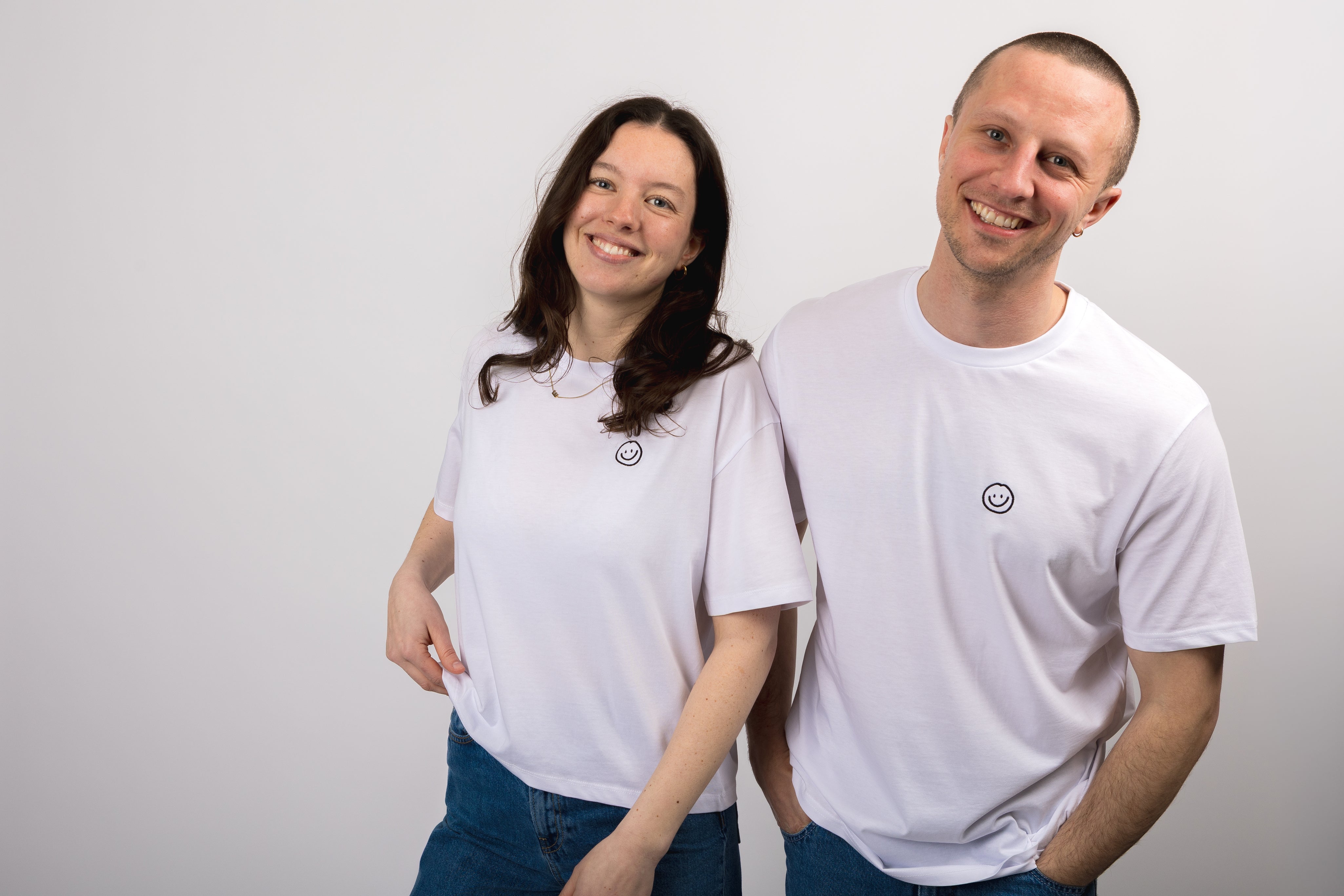 boxy organic crop tee bright white smiley