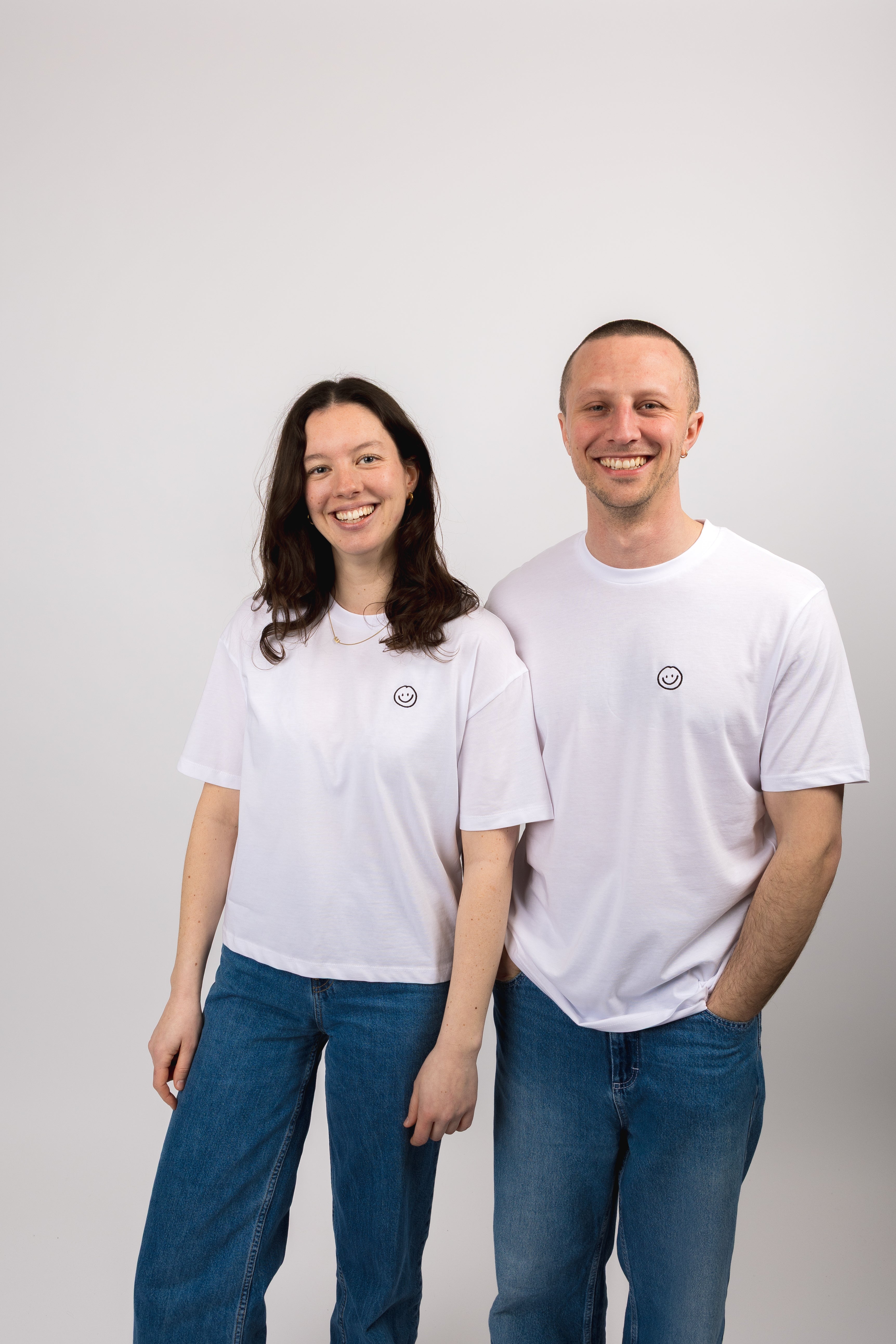 boxy organic crop tee bright white smiley