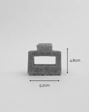 spange square medium check black white