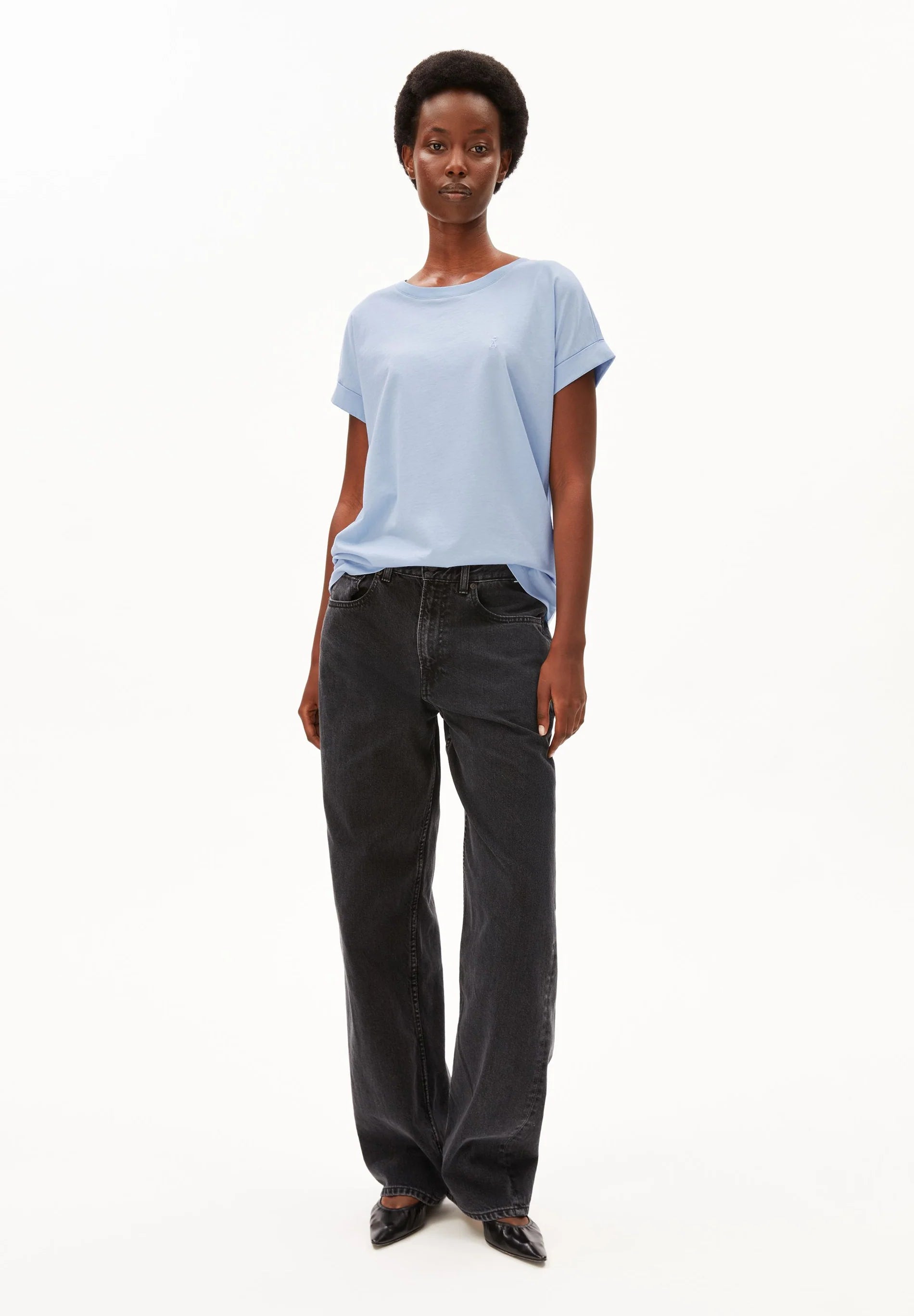 idaara t-shirt soft blue