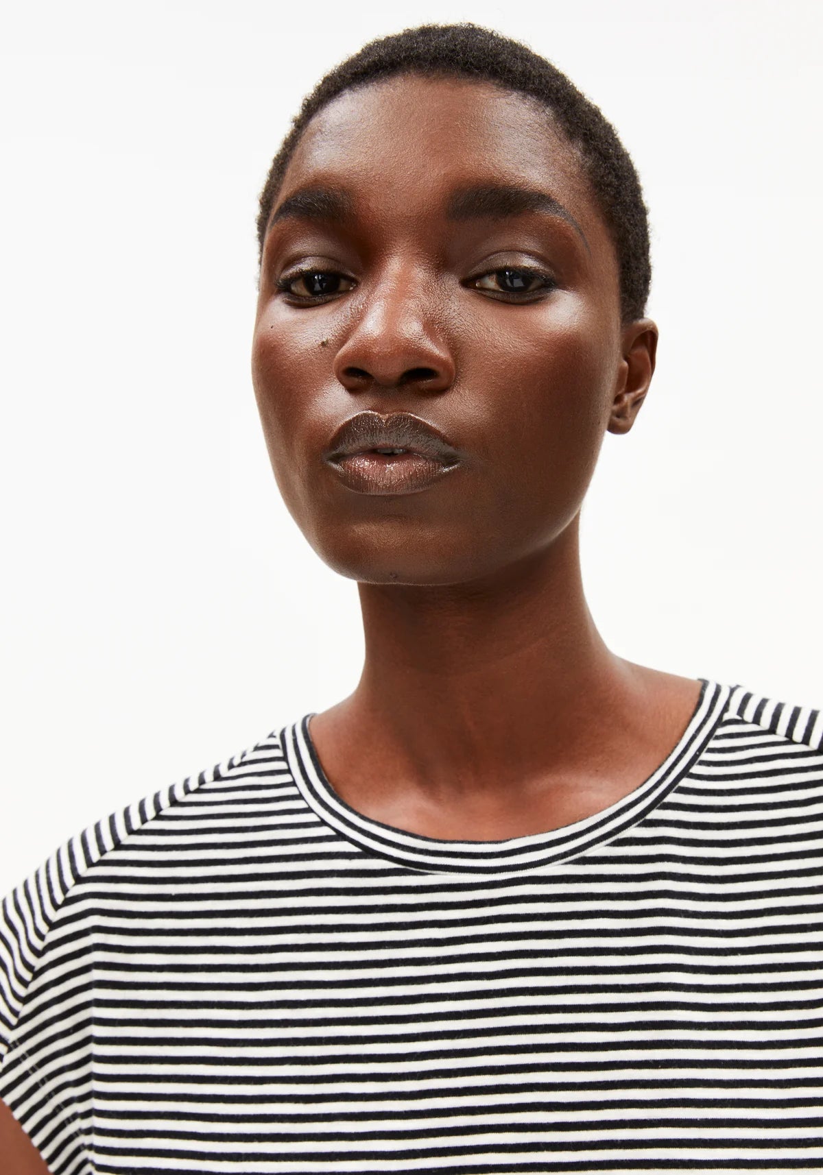 t-shirt oneliaa lovely stripes black-oatmilk