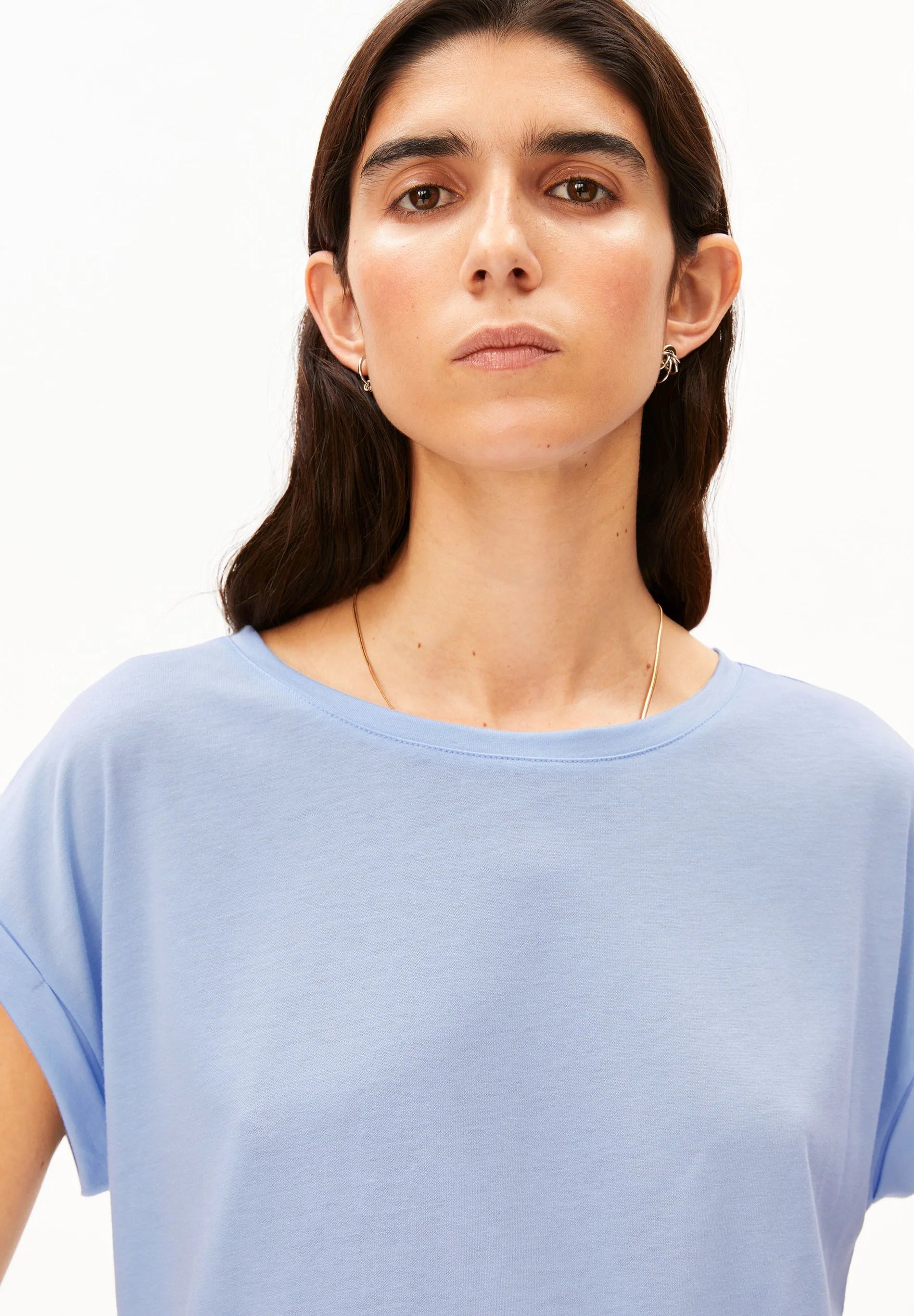 t-shirt jilaana soft blue