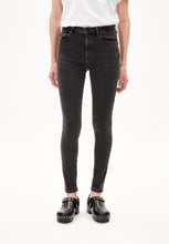 Lade das Bild in den Galerie-Viewer, jeans tillaa x stretch true black washed