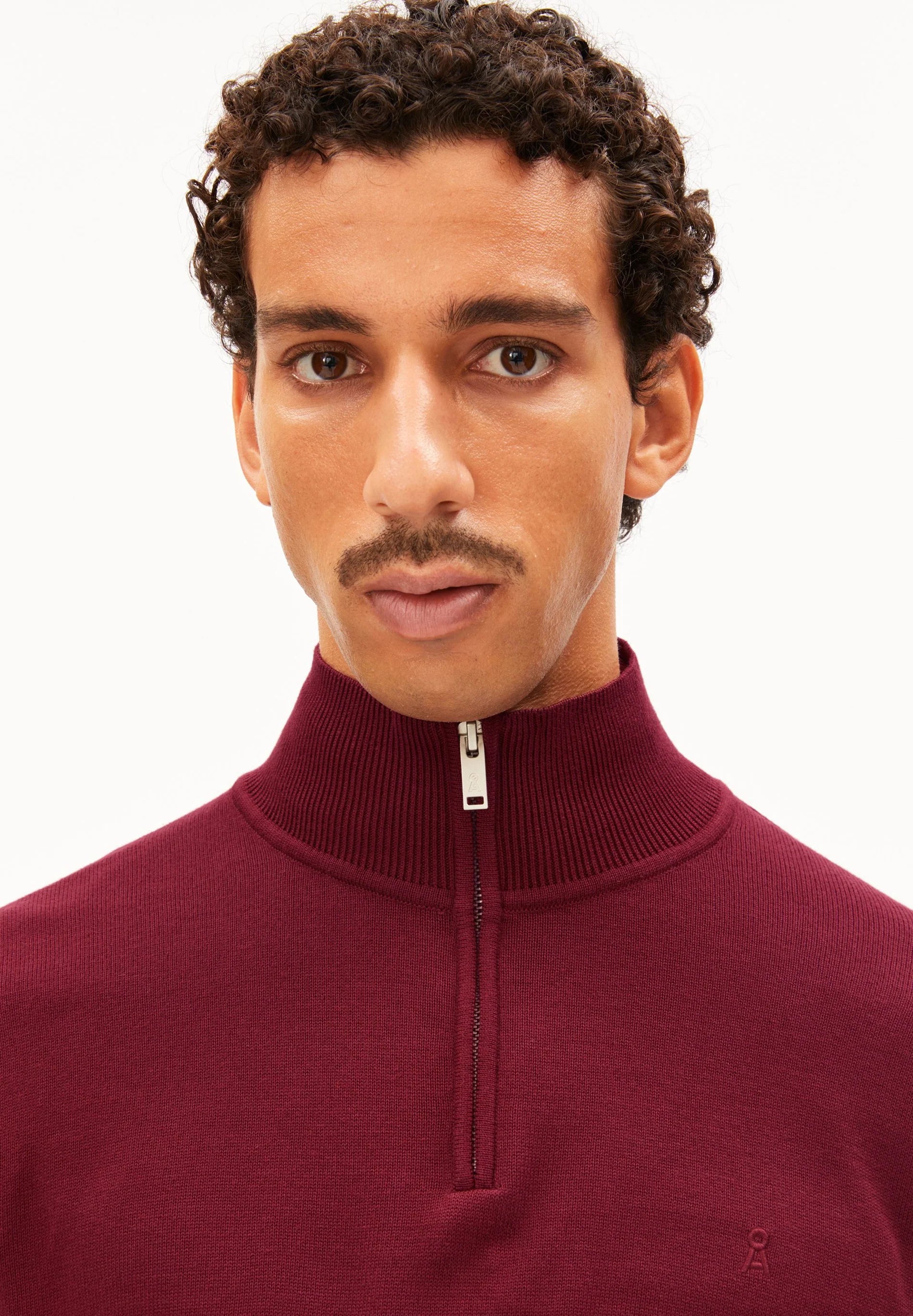 faabes half zip knit sweater velvet red