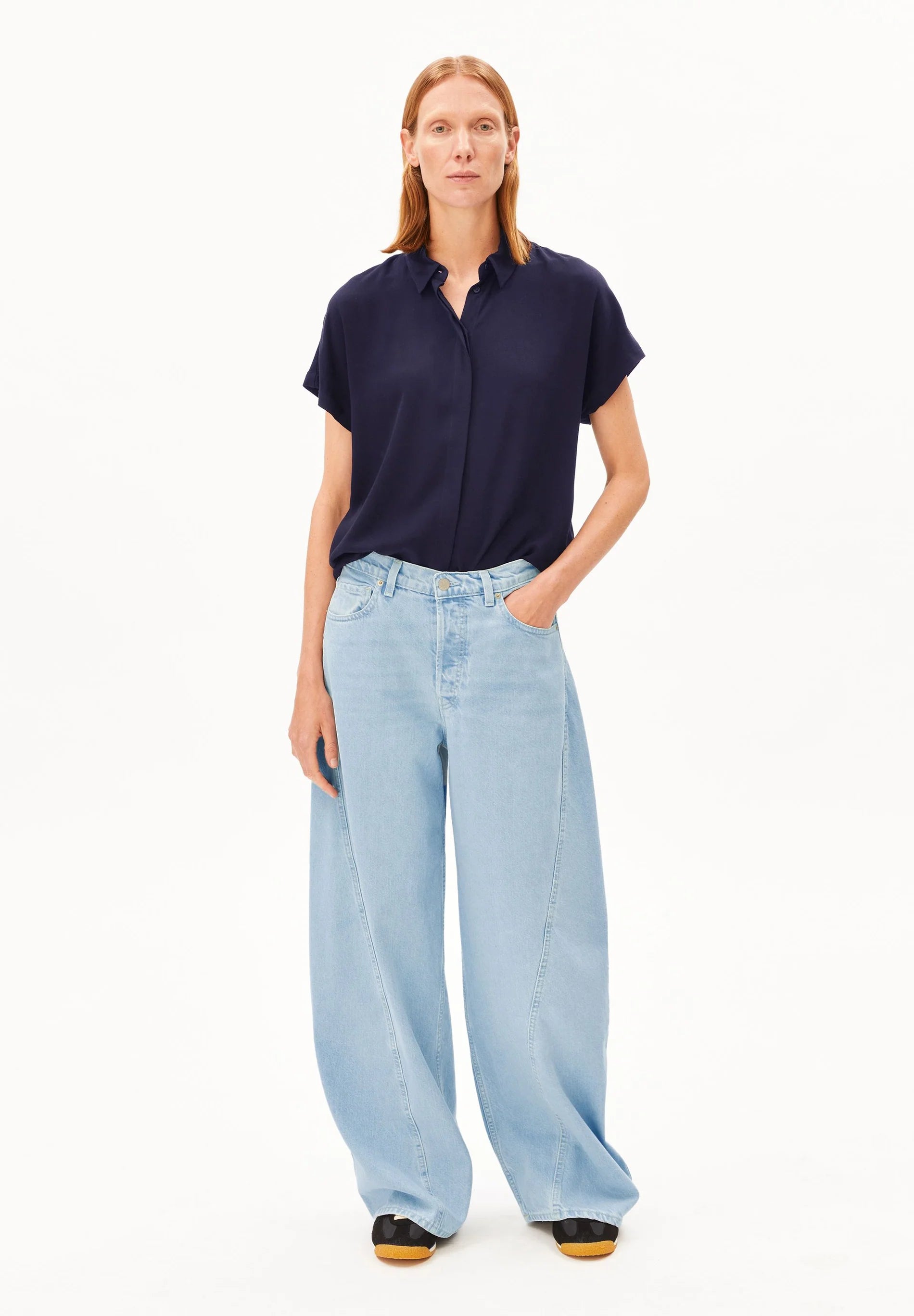 bluse larisaana tinted navy