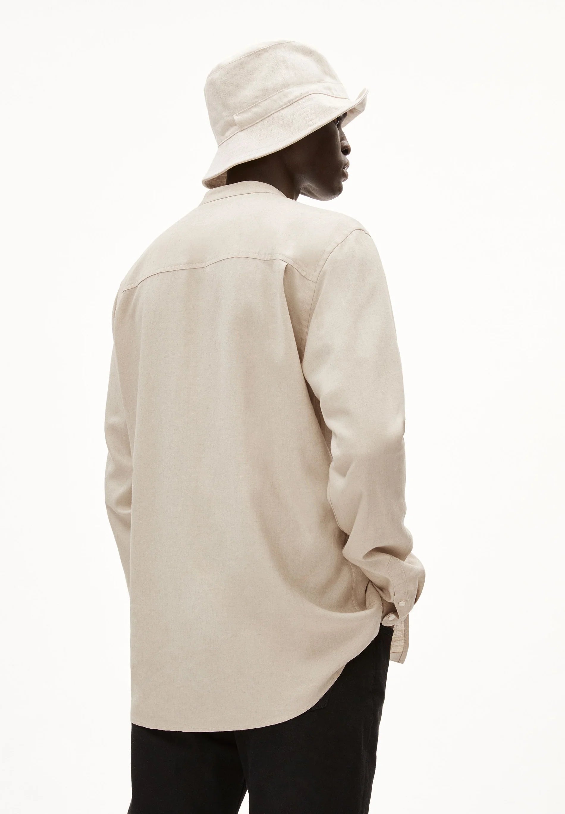 vaaleronimus lino shirt sandstone