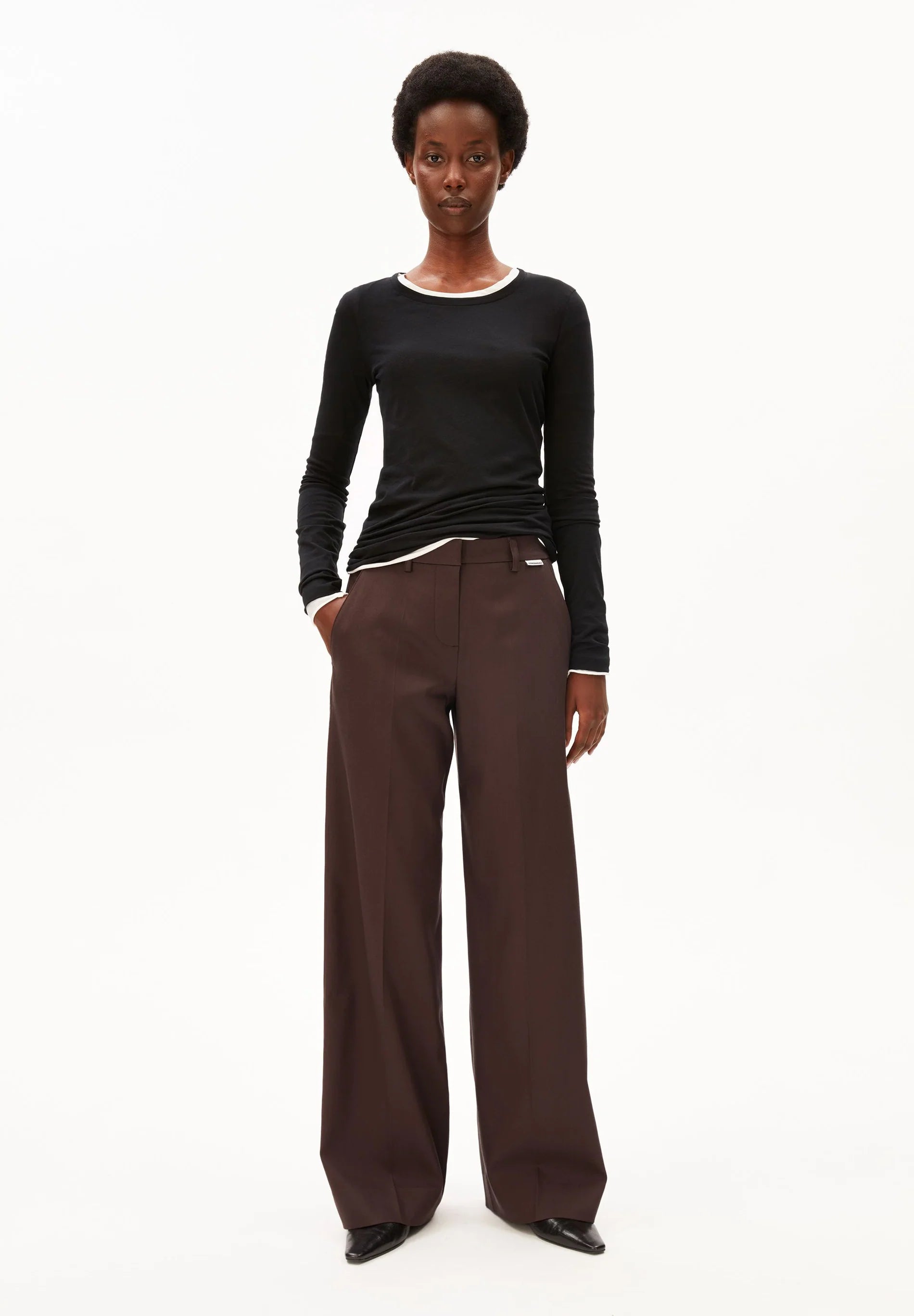 leandraa pant claystone