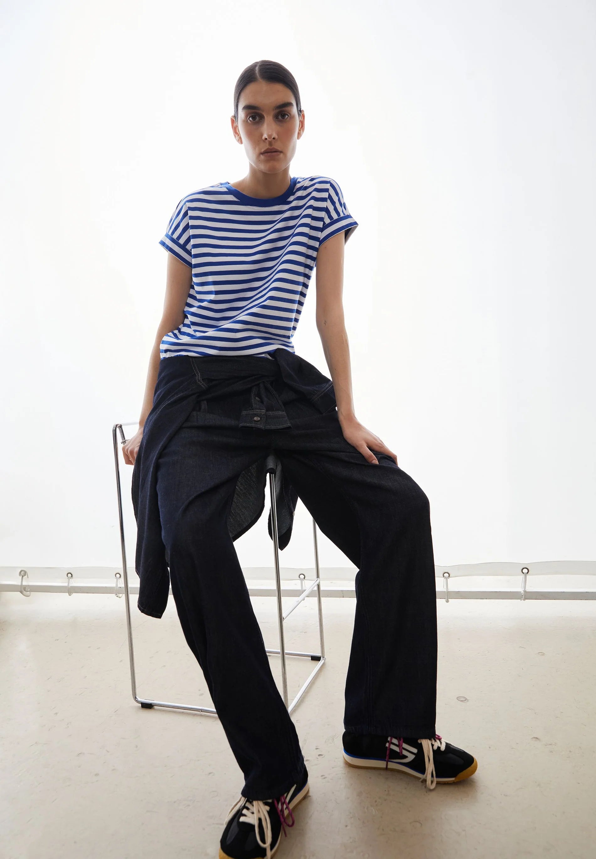 t-shirt idaara stripes white-dynamo blue