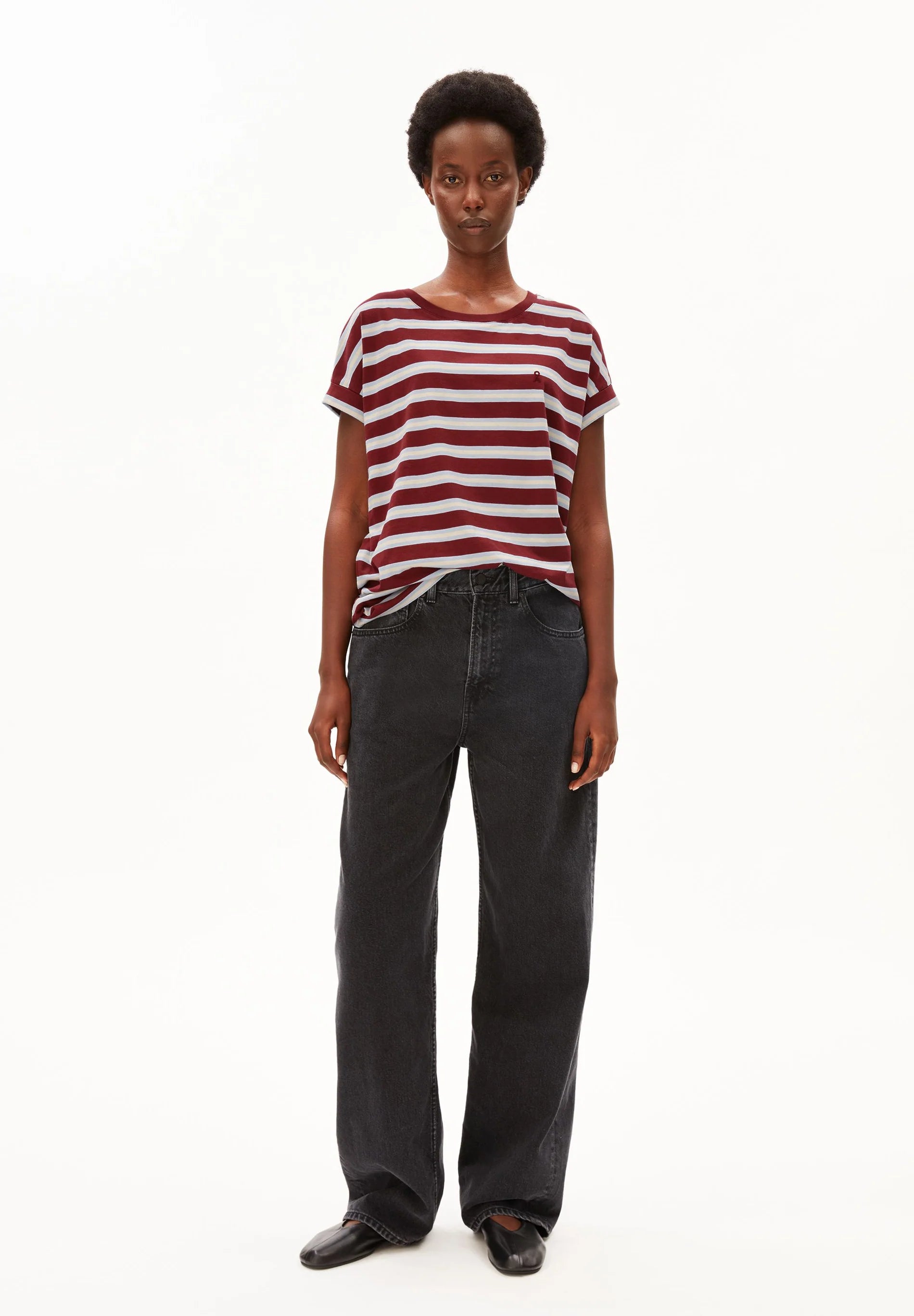 idaara stripe t-shirt velvet red-soft blue-undyed