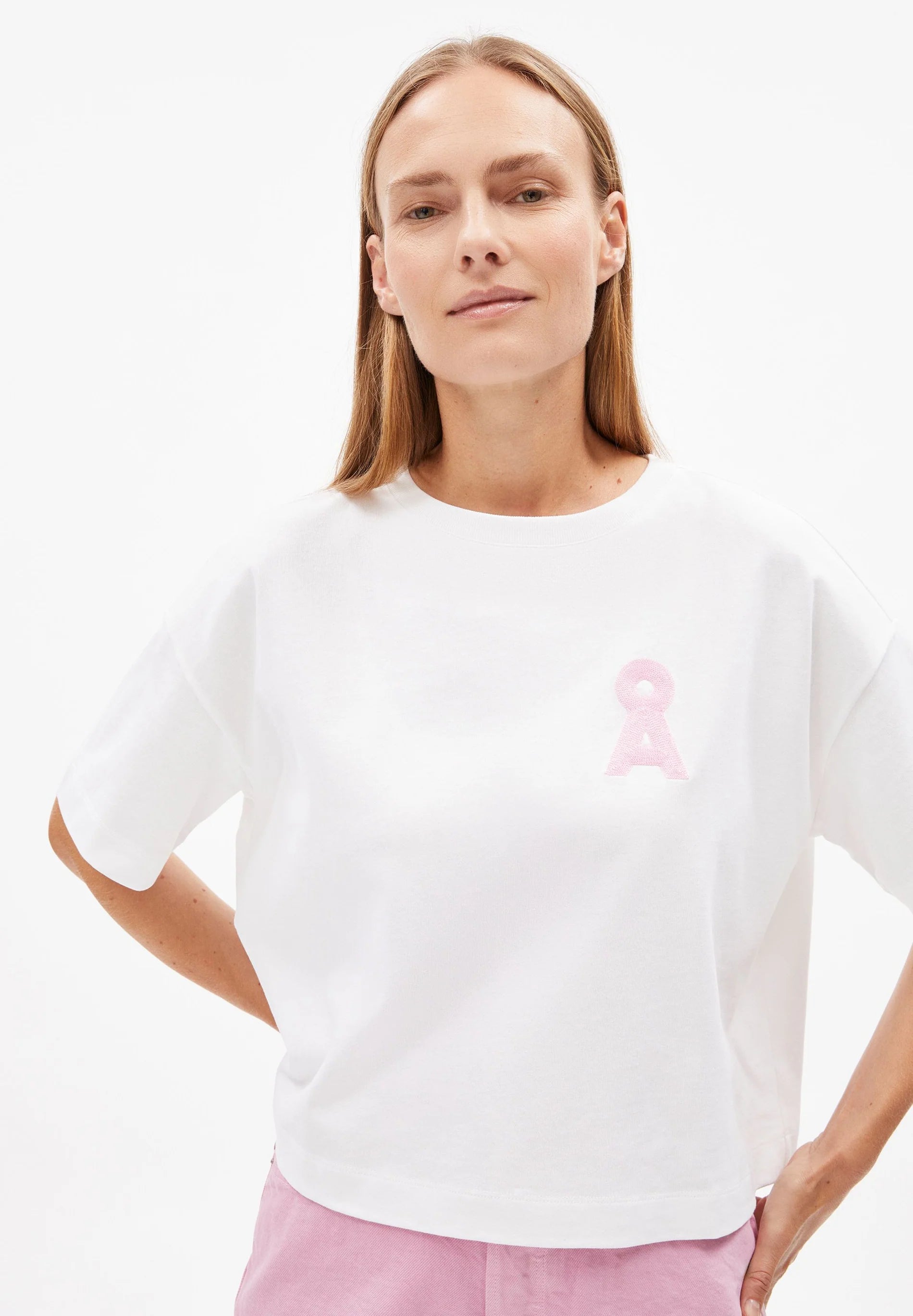 t-shirt albertaraa white