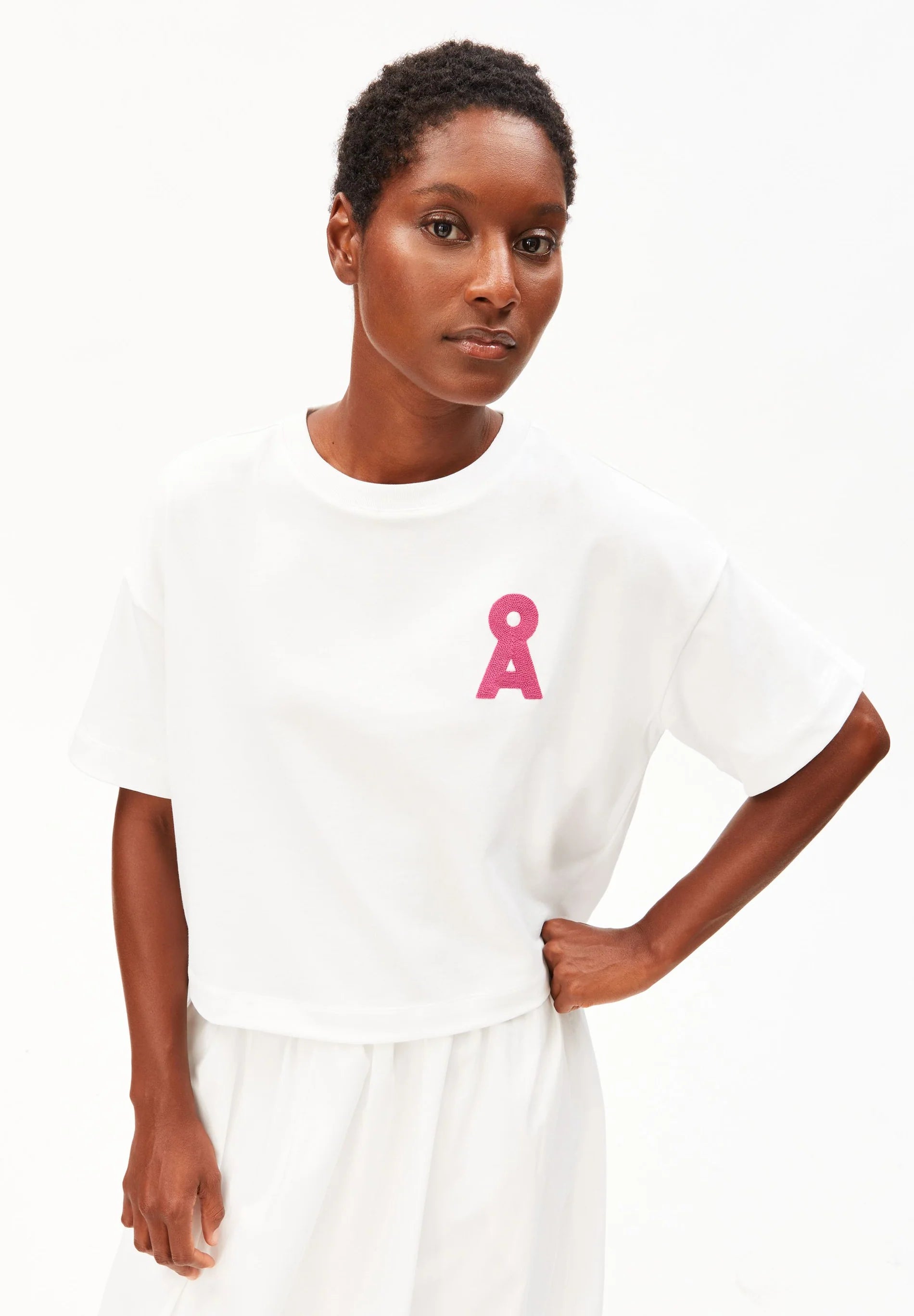 t-shirt albertaraa white