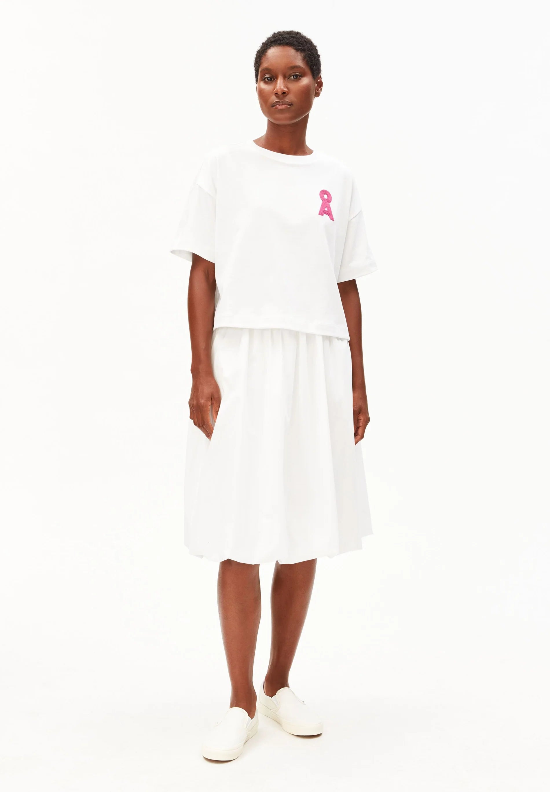 t-shirt albertaraa white