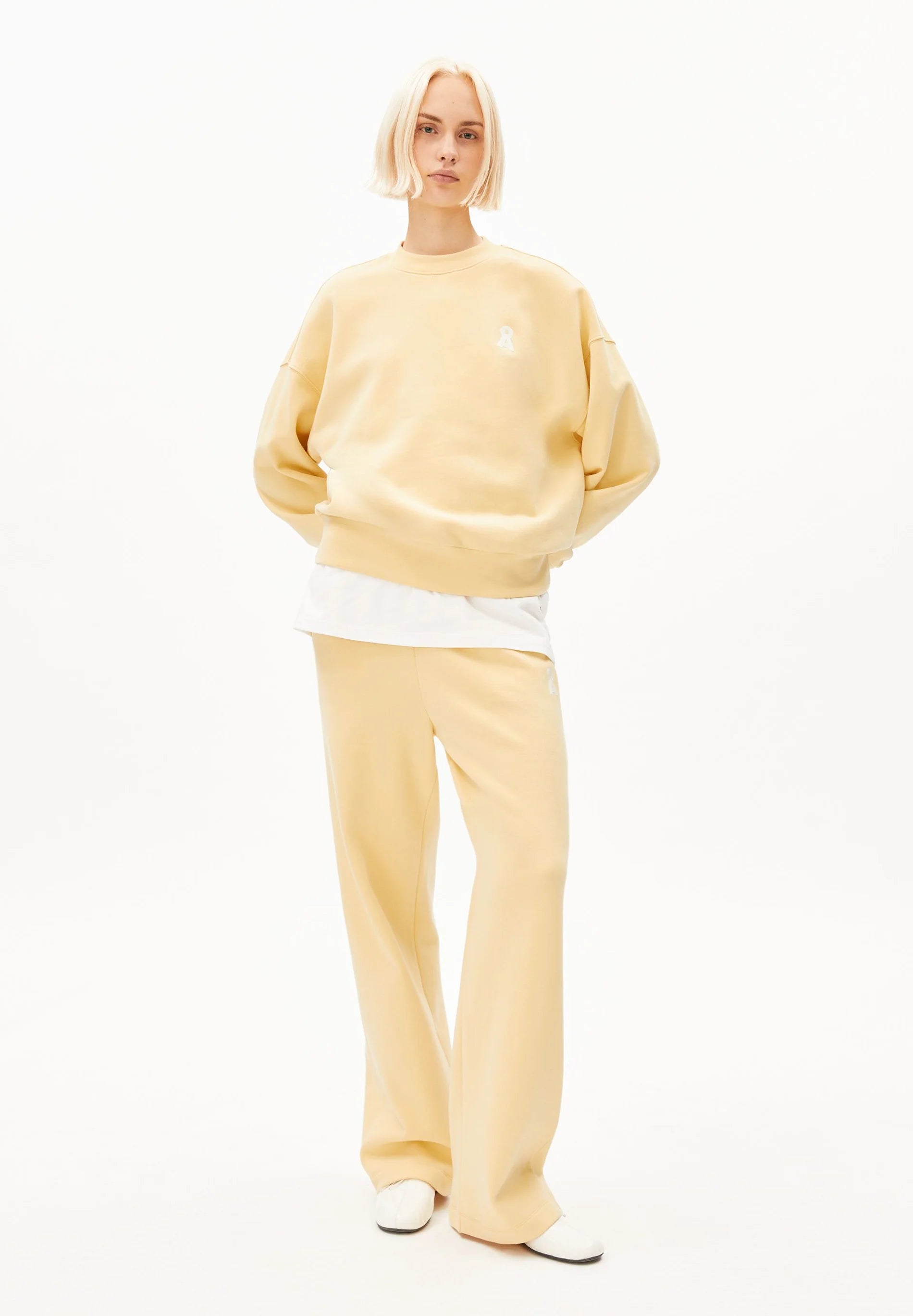 iconic Å alizaa sweat golden hay