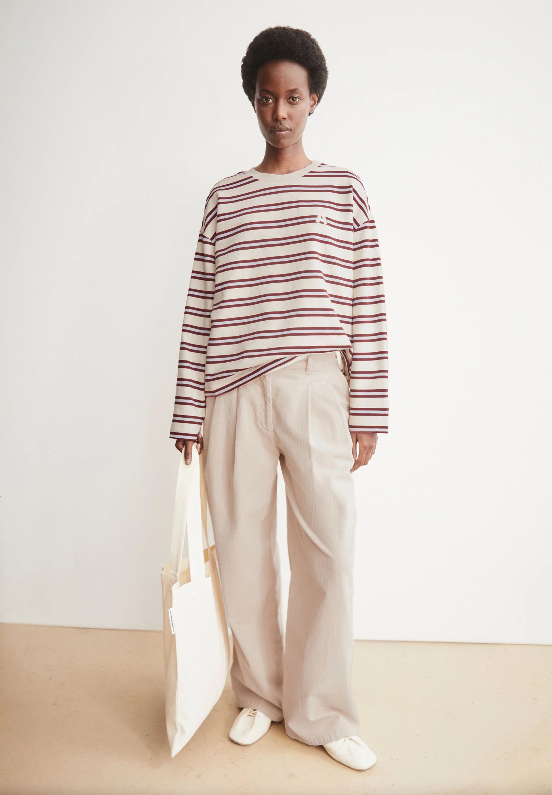 iconic Å frankaa bold sweat undyed-velvet red-soft blue