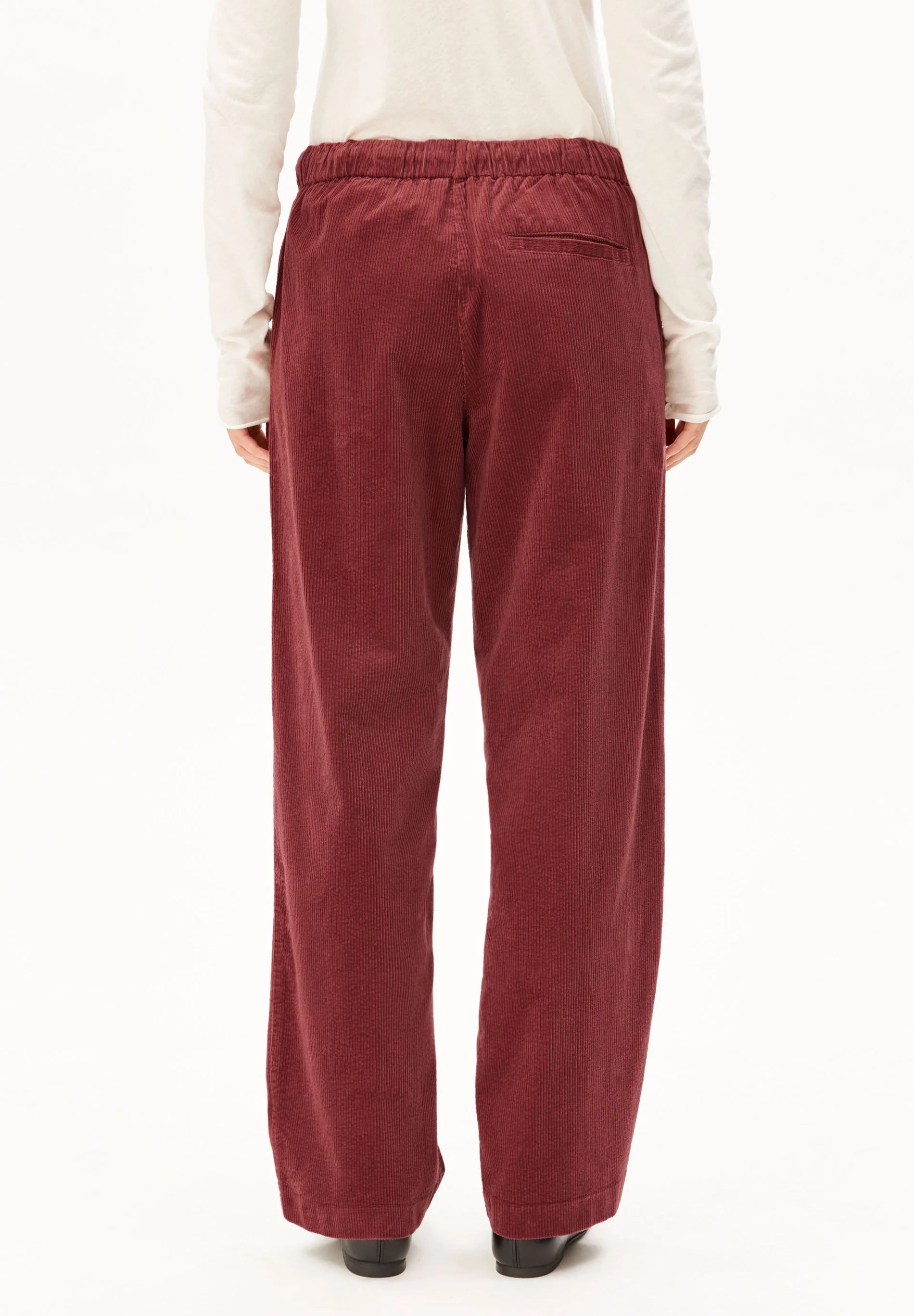 jaimilaa corduroy pant velvet ember