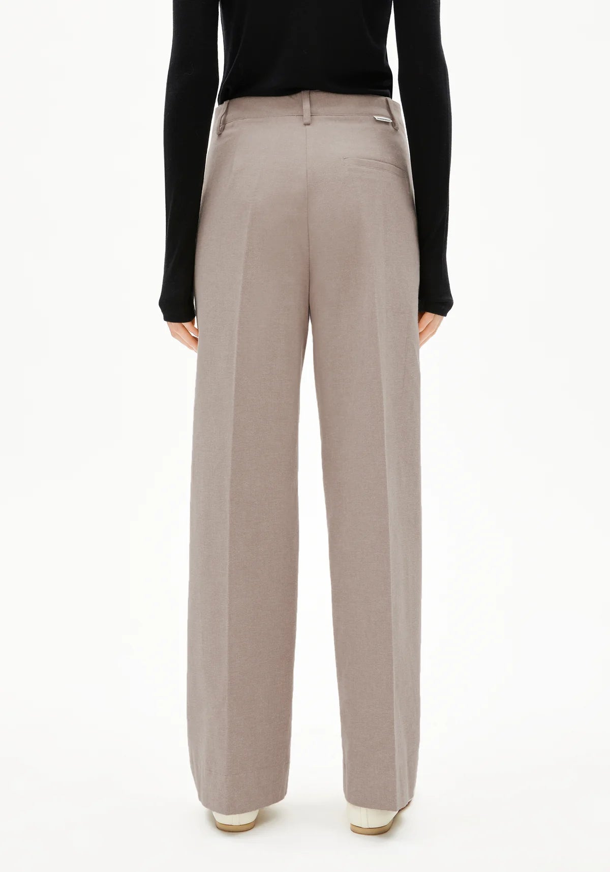 hose leandraa handaas pure-walnut cream