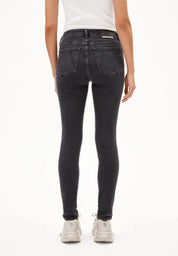 jeans tillaa true black washed