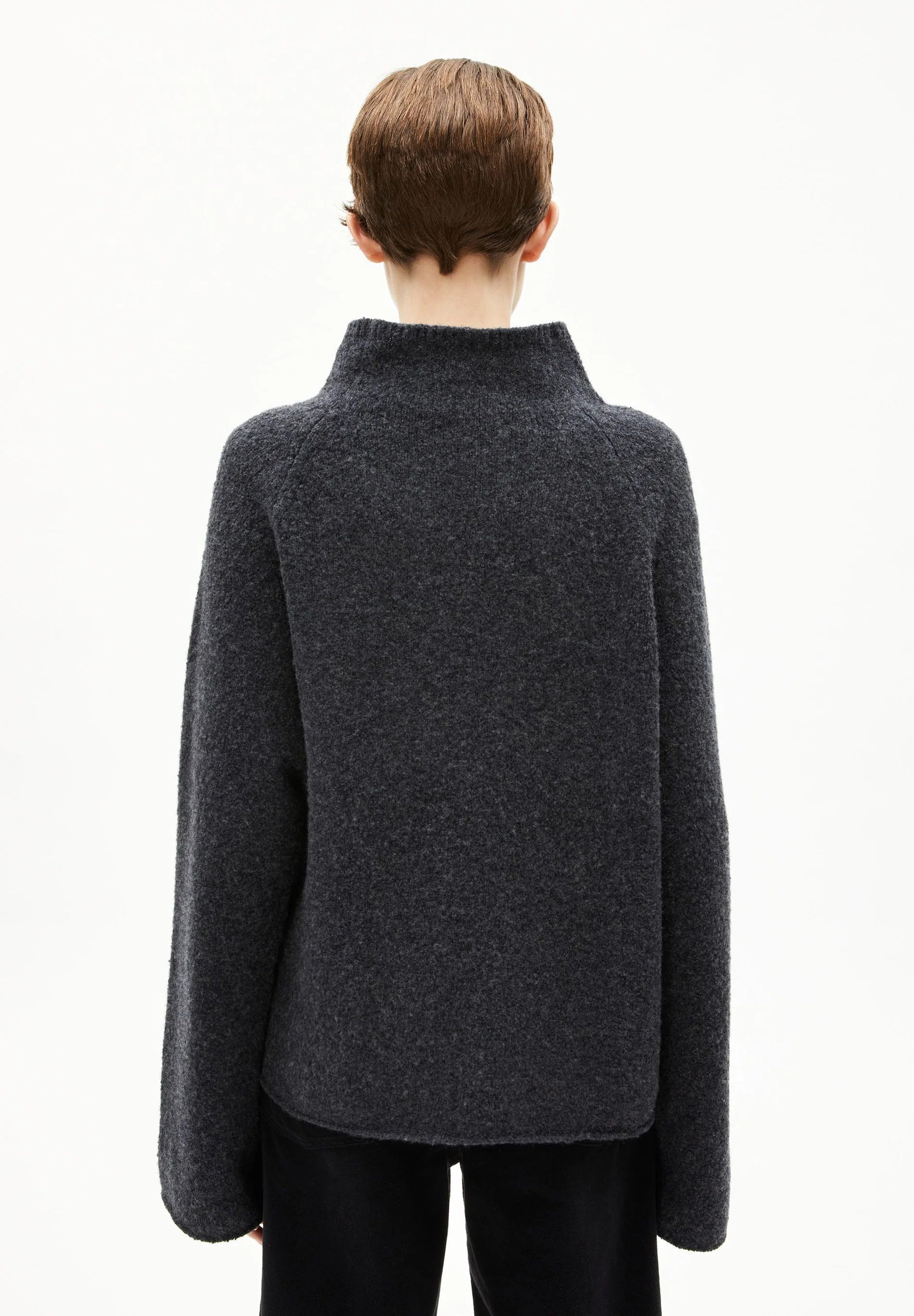 iconic Å bouclé knit sweater steel melange-oatmilk