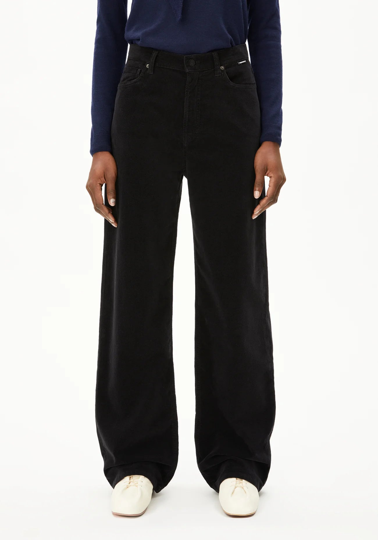 hose enijaa velvet black