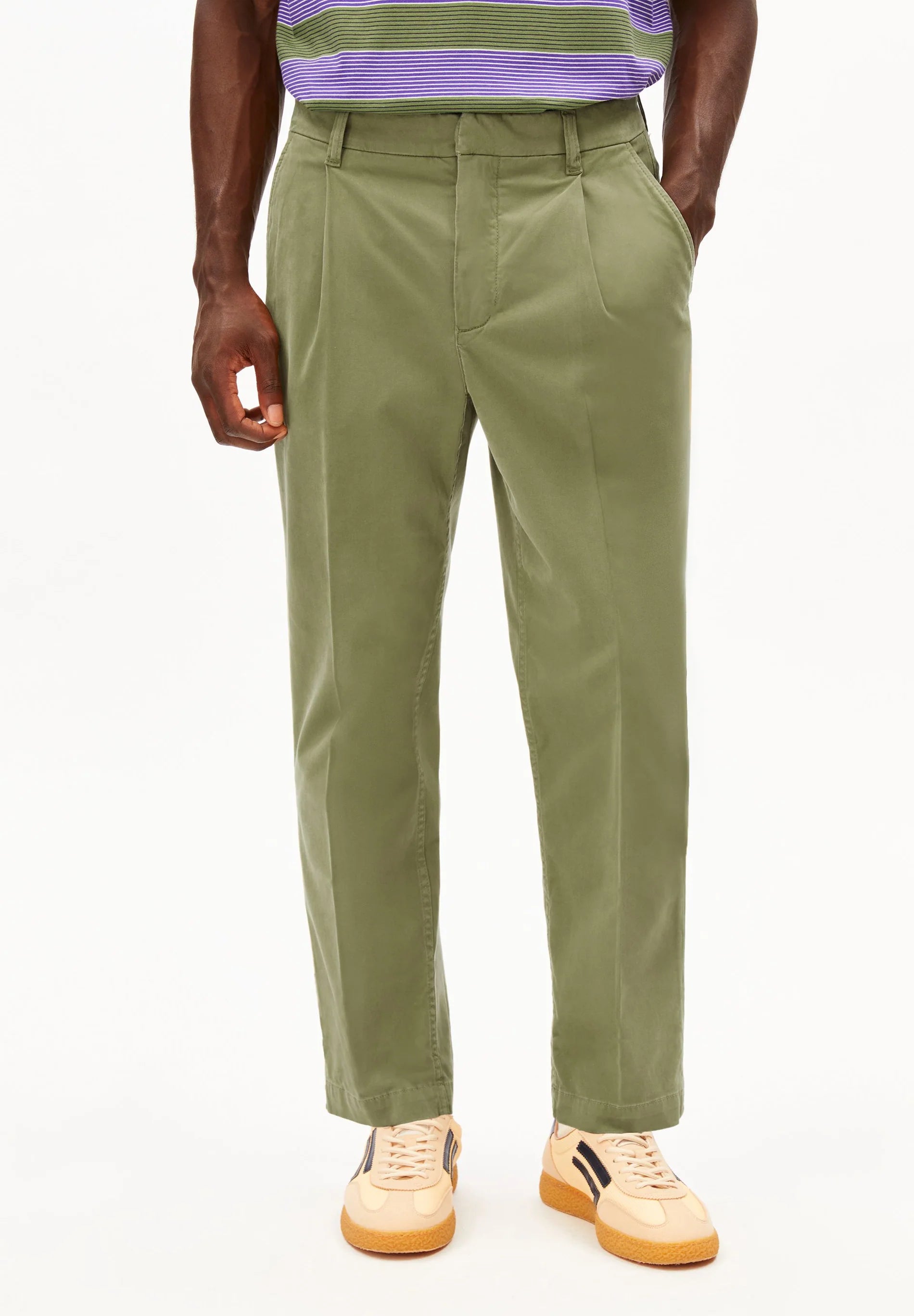 taamir pleated chino pant fatigue green