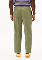 taamir pleated chino pant fatigue green