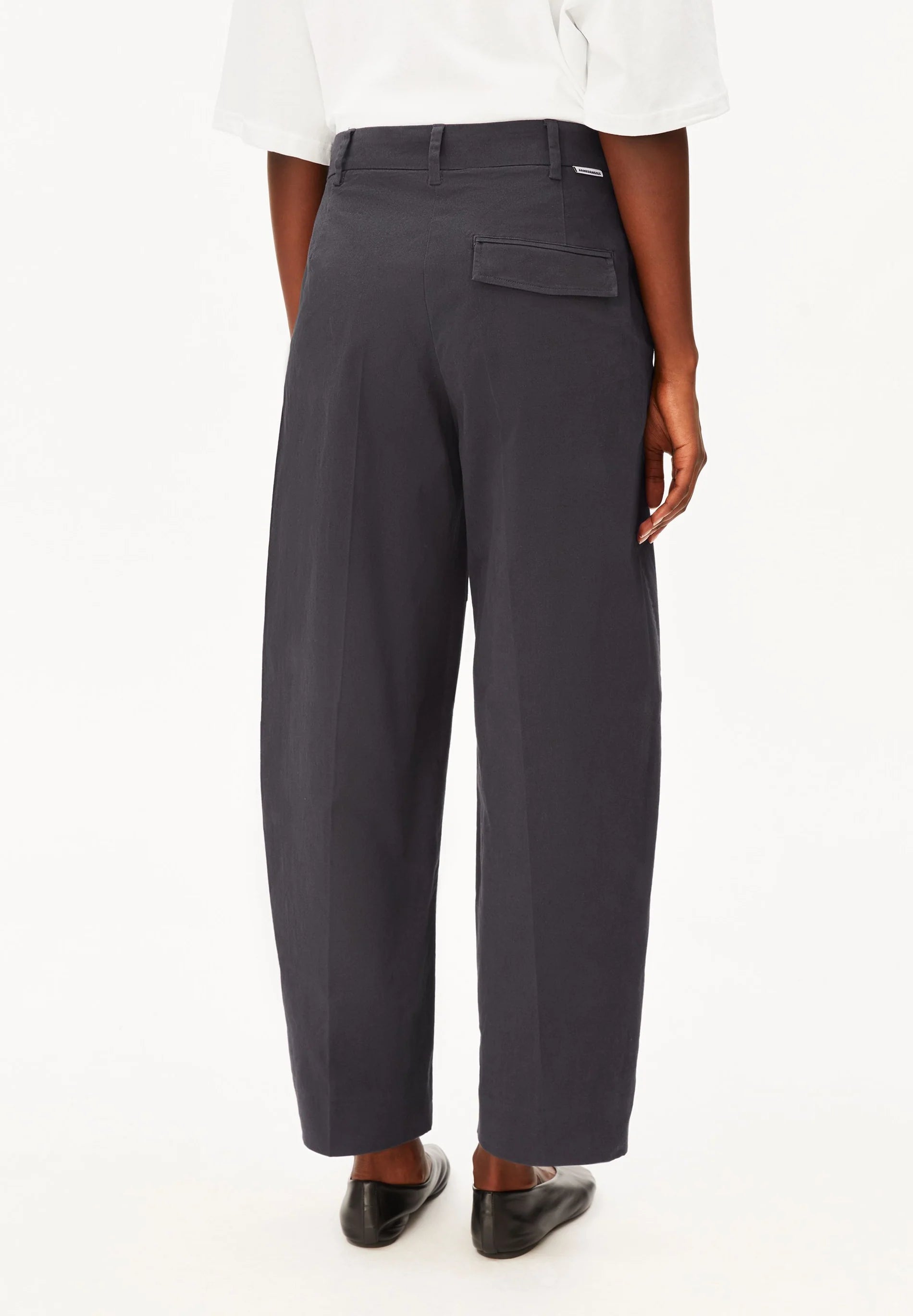 barrel leg twill pant dark steel