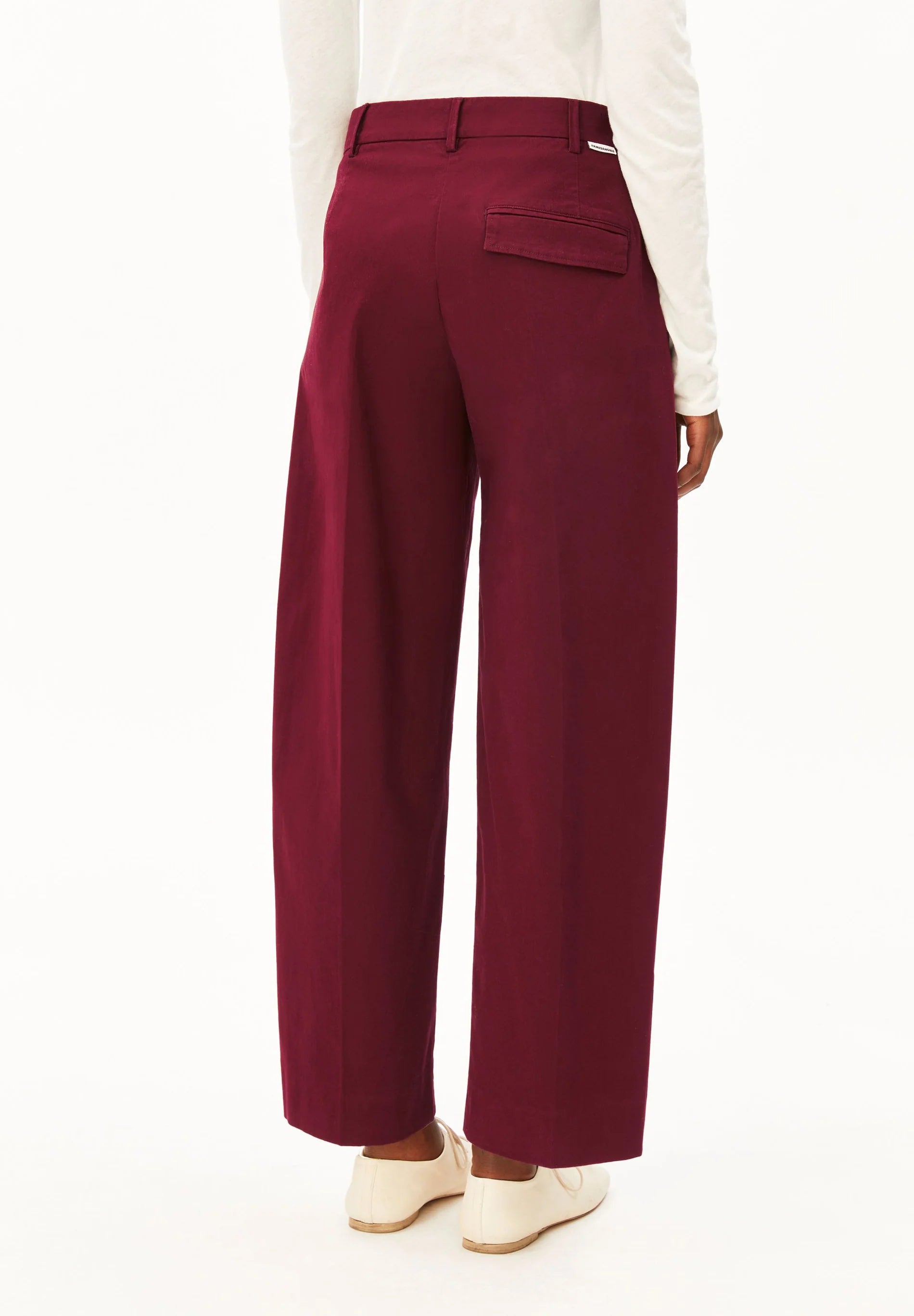 barrel leg twill pant velvet red
