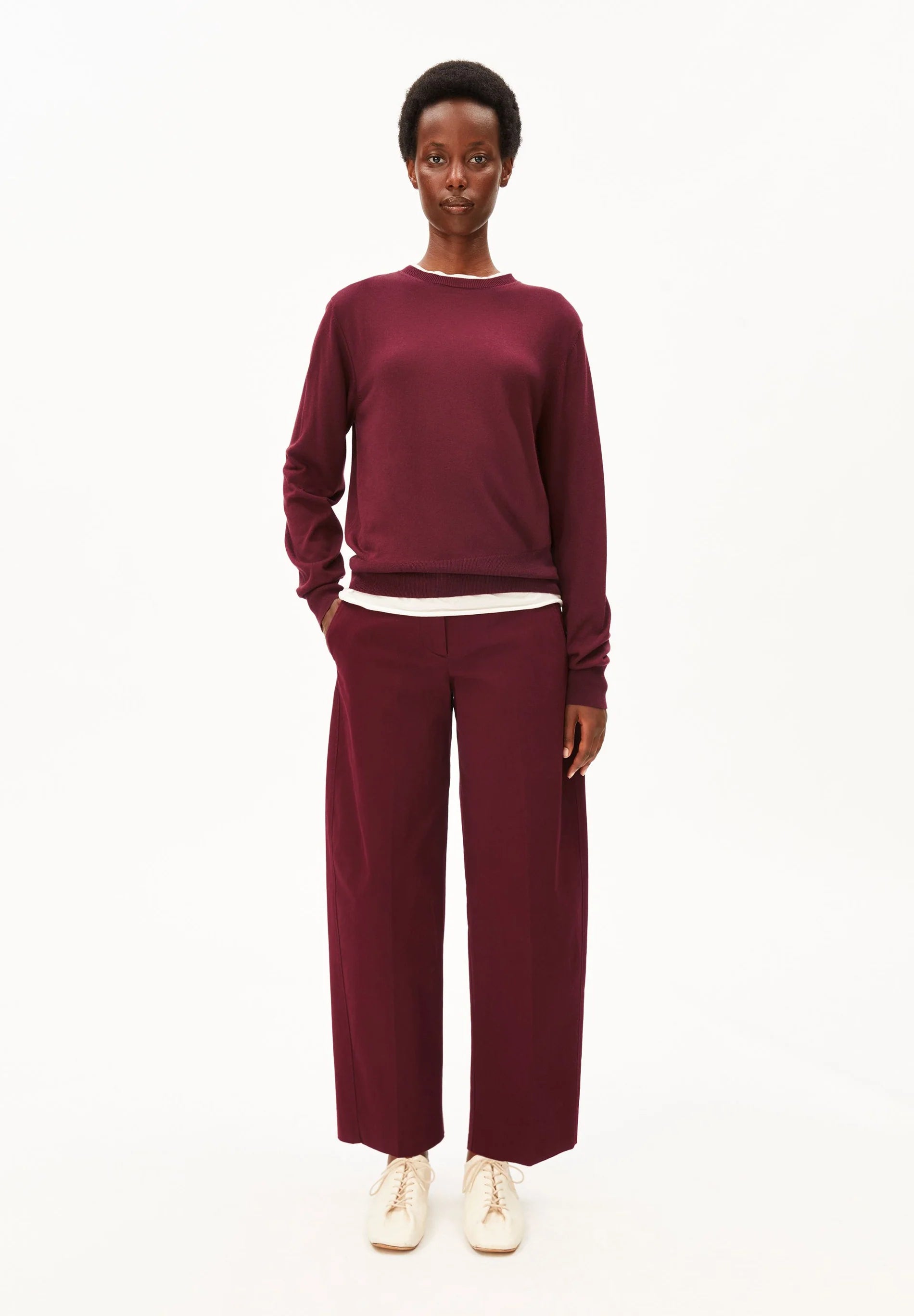 barrel leg twill pant velvet red