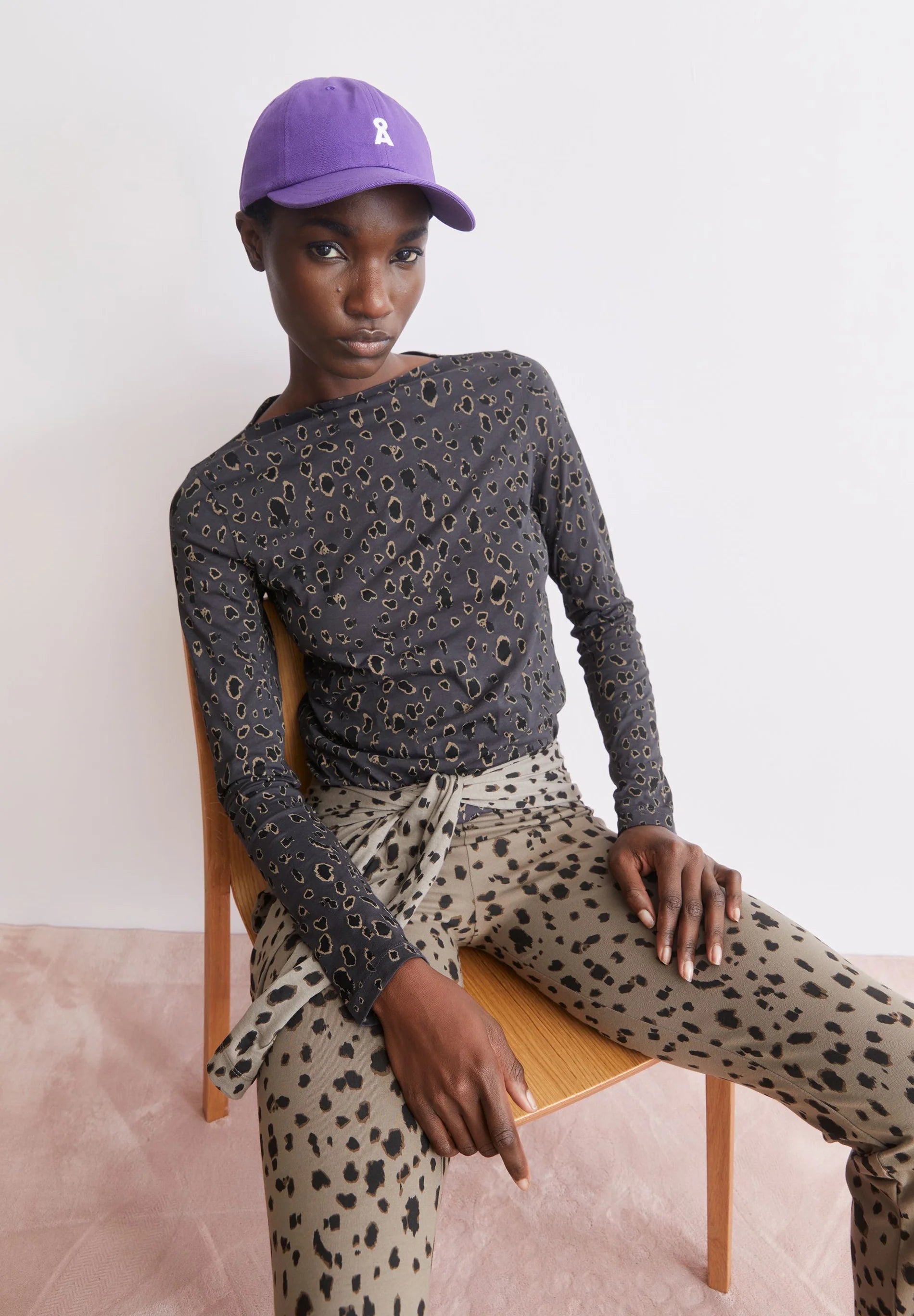 leo longsleeve dark steel