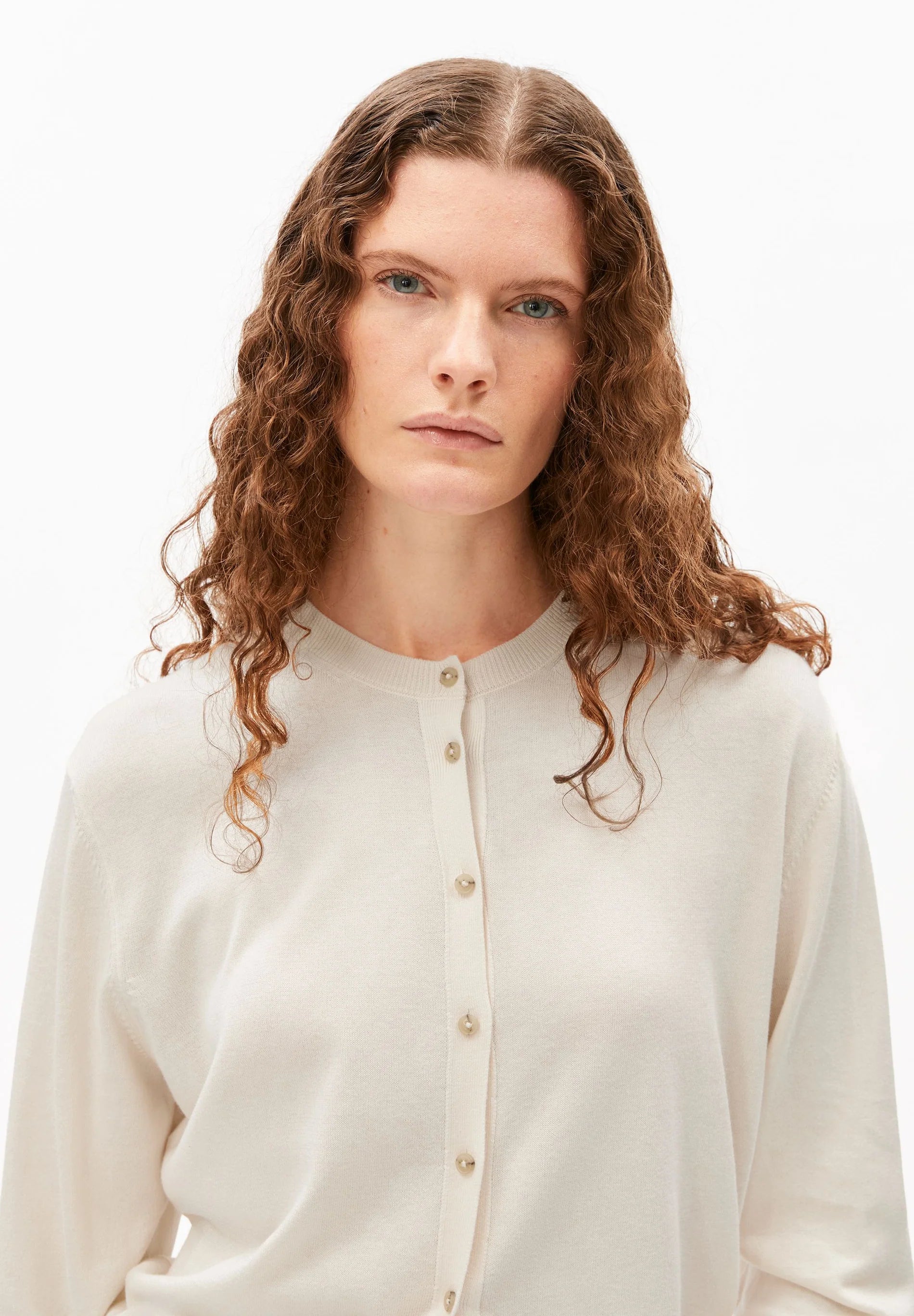 fine knit cardigan oatmilk