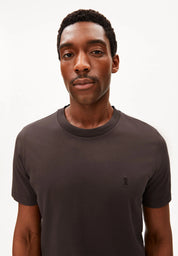 t-shirt jaames claystone